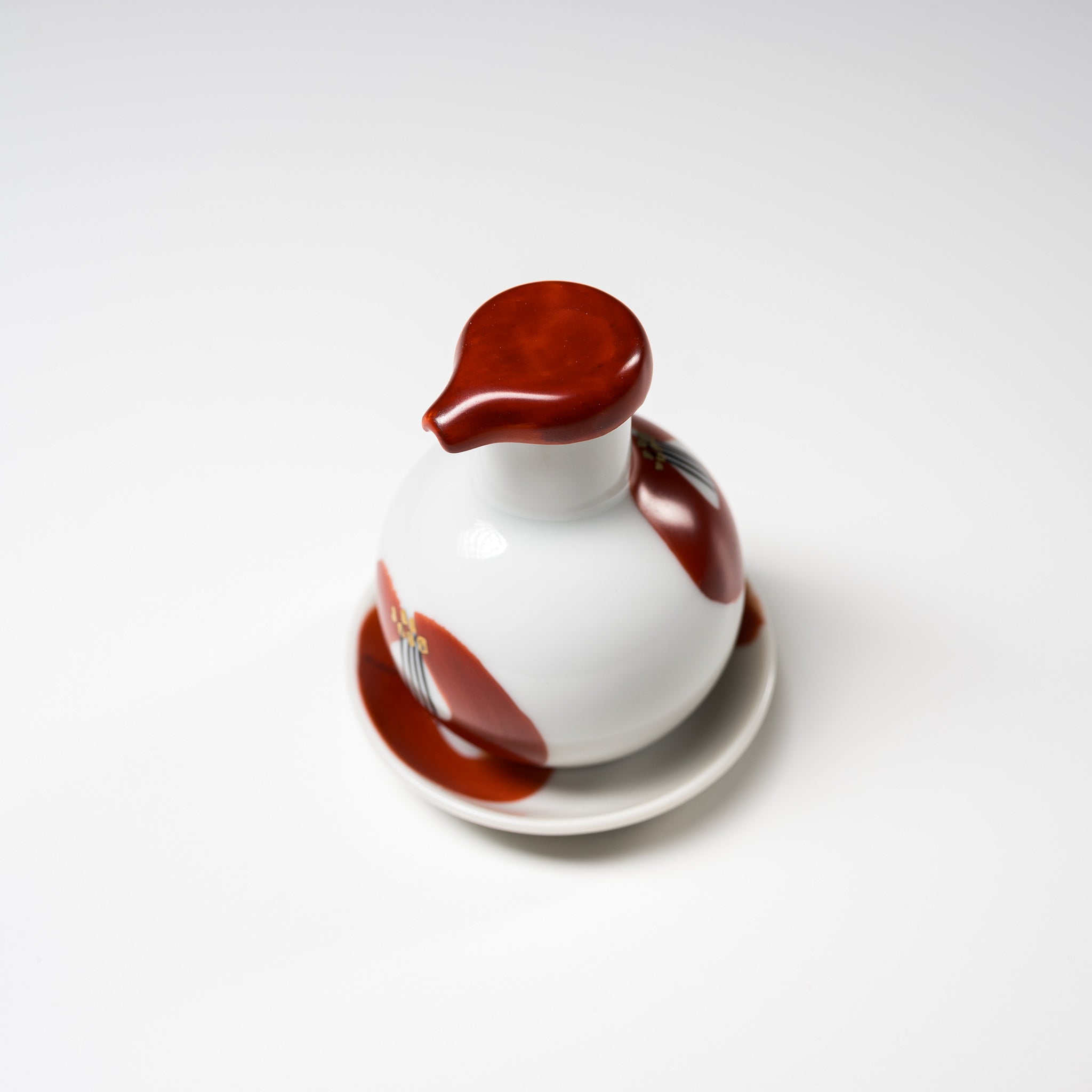 Premium Zoho Gama Soy Sauce Dispenser with Saucer - Red - Perfect for Restaurants, Sushi Bars & Asian Cuisine Cooking