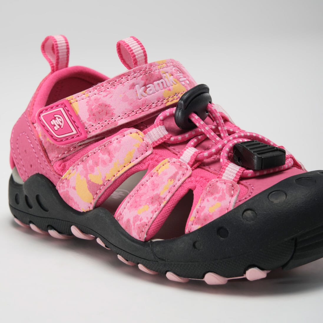 Crab Print Kids' Closed Toe Sandals - Non-Slip Water Shoes for Beach, Pool & Outdoor Play | Comfortable & Durable Children's Summer Footwear