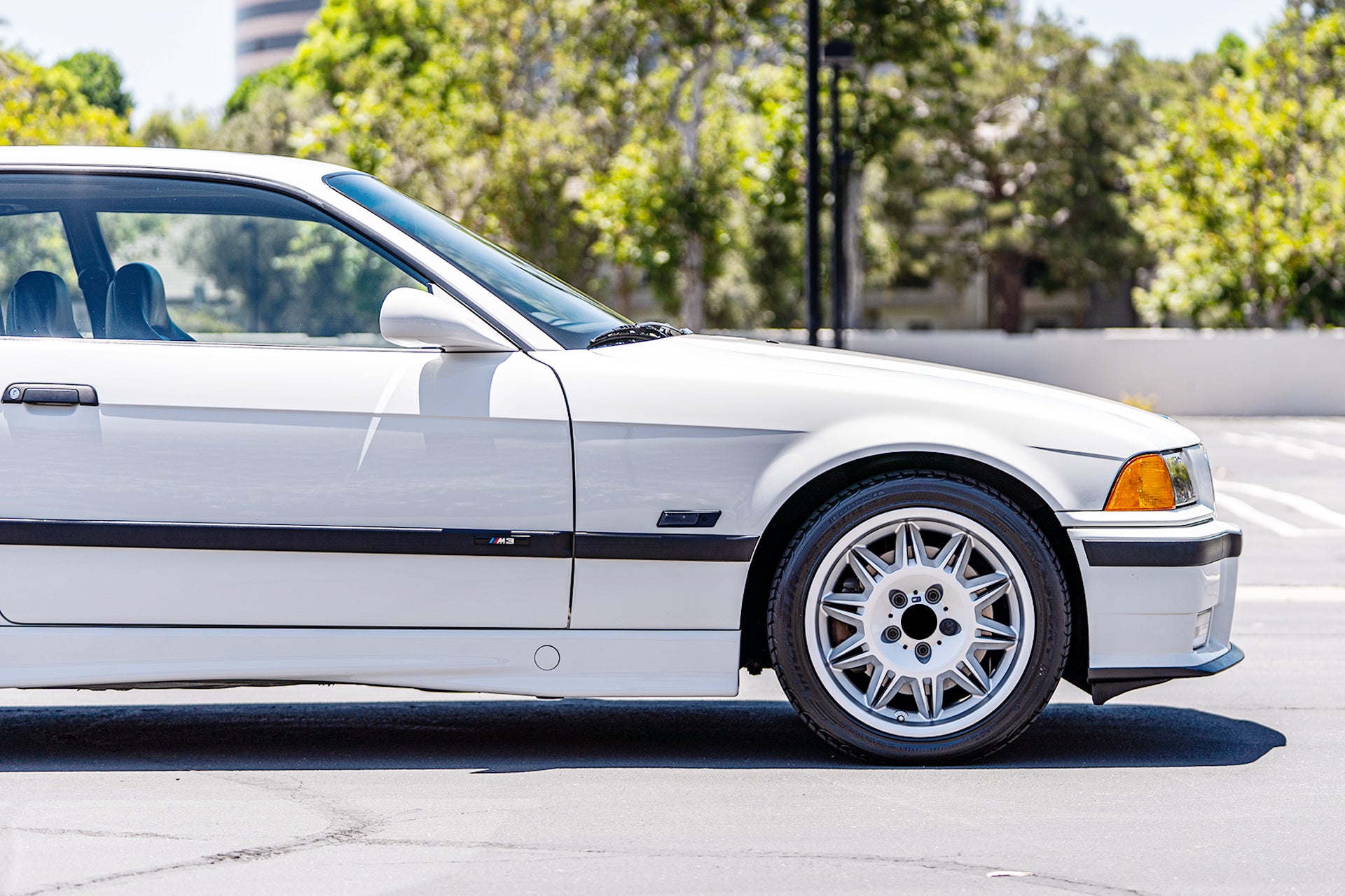 Smoked Lens Front Side Marker Lights for 1992-1996 BMW E36 3 Series & M3 - Euro Style Replacement - Perfect for Night Driving & Car Customization