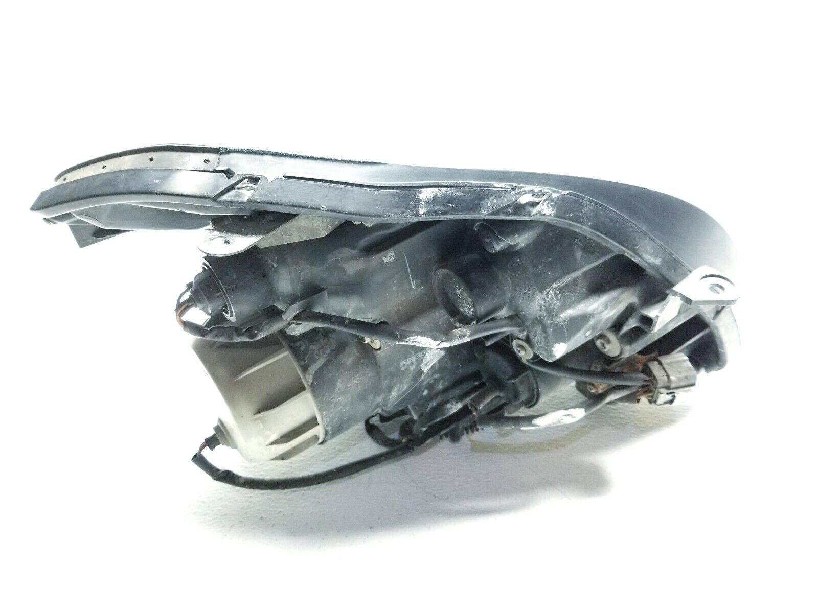 04-06 Nissan Maxima Headlight Assembly - Driver Side Left OEM Xenon Replacement (Part# 110k) - Perfect for Night Driving & Enhanced Visibility