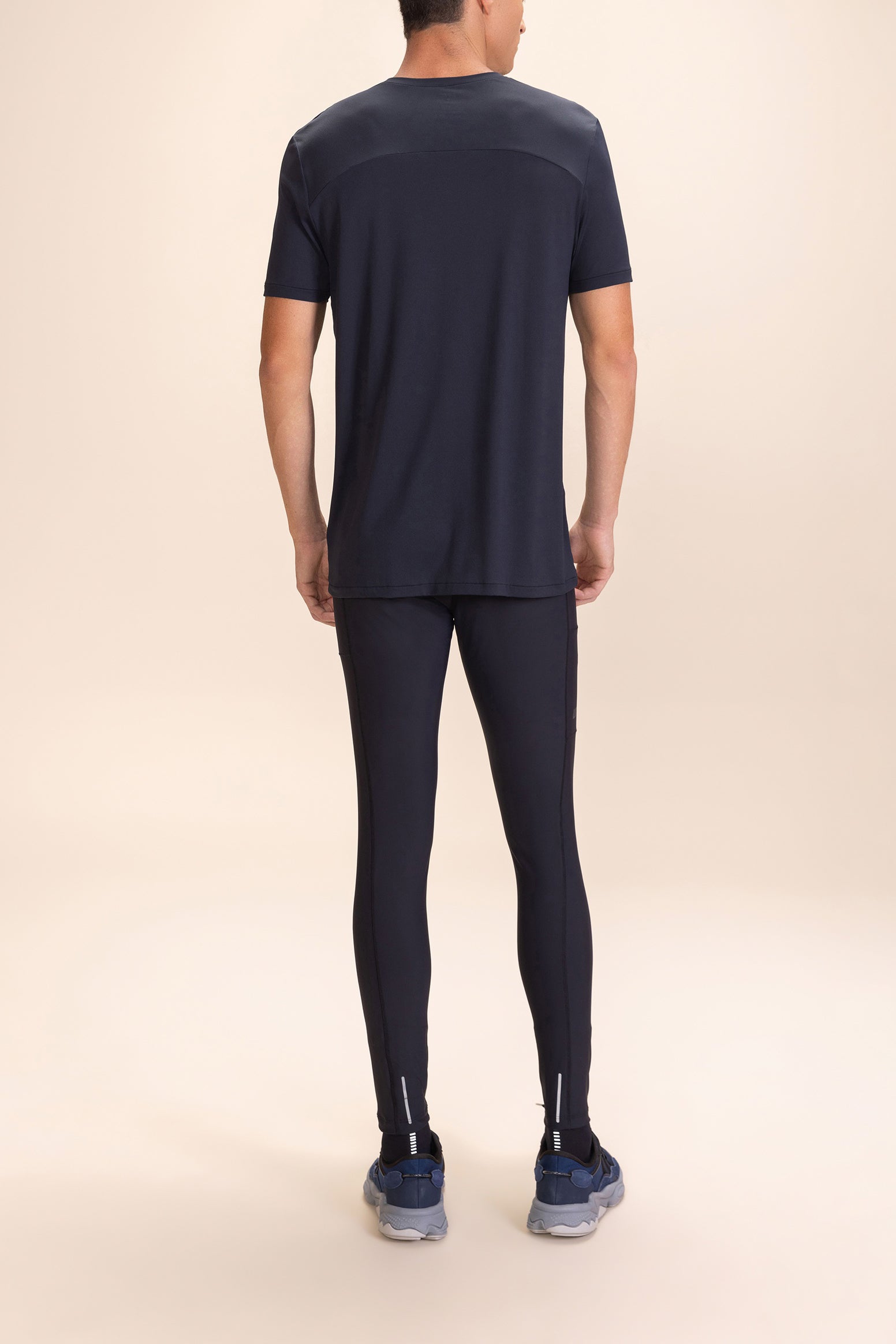 Comfortable Outline Men's T-Shirt - Soft Cotton Casual Tee for Everyday Wear | Perfect for Workouts, Lounging & Street Style