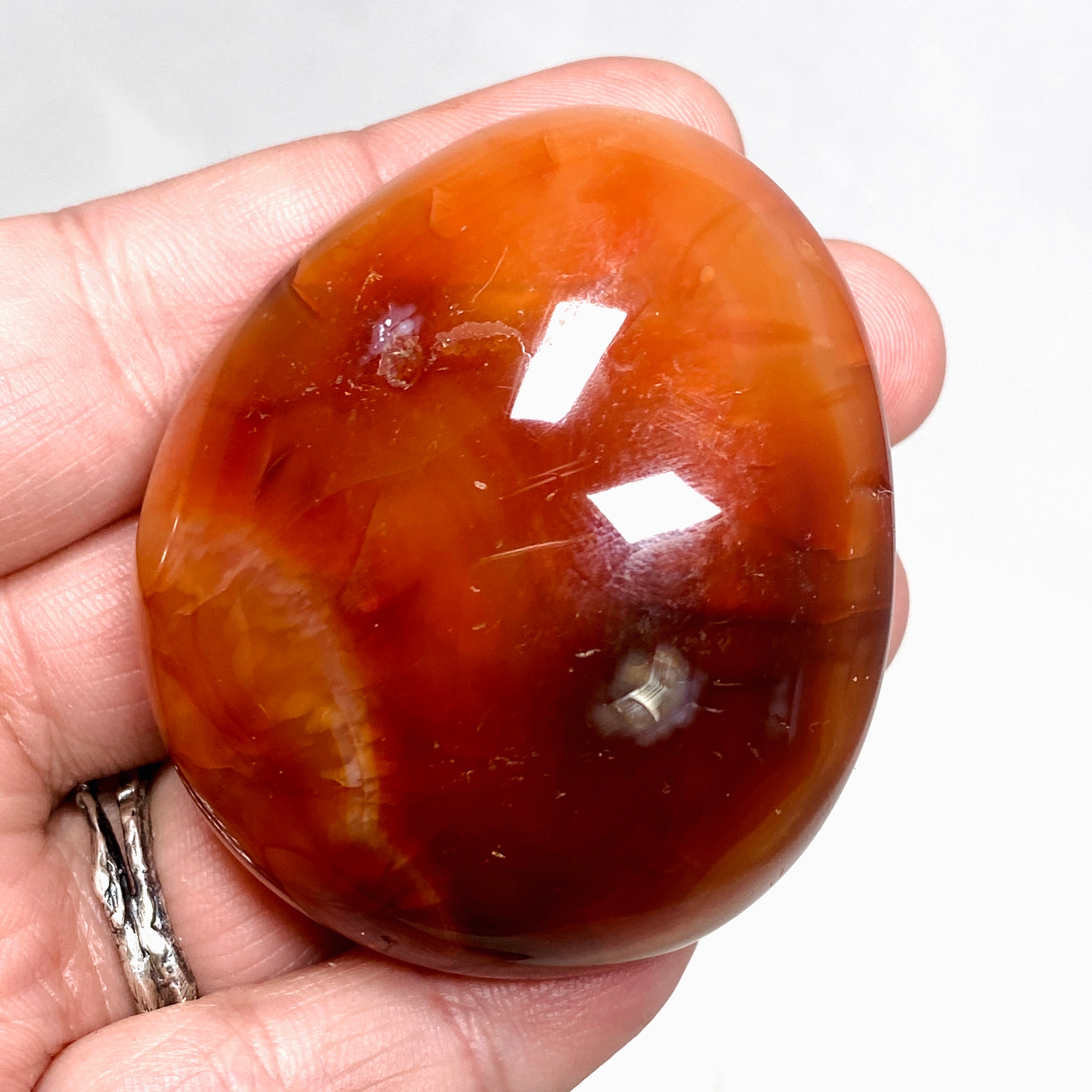 Natural Carnelian Palm Stone - 100g Healing Crystal for Stress Relief, Meditation & Chakra Balancing - Perfect for Reiki, Yoga & Spiritual Practices