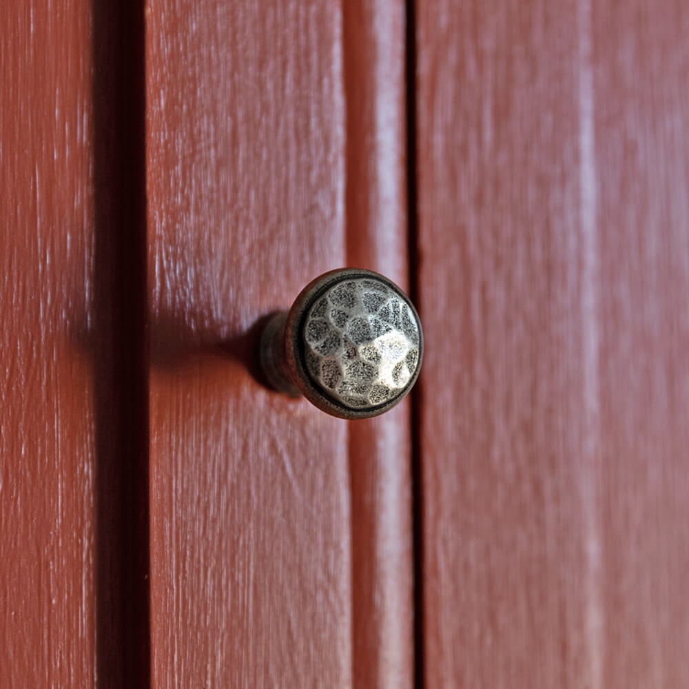 Antique Pewter Beaten Cabinet Knobs - Vintage Style Drawer Pulls for Kitchen & Bathroom - Perfect for Home Renovation & DIY Furniture Upgrade