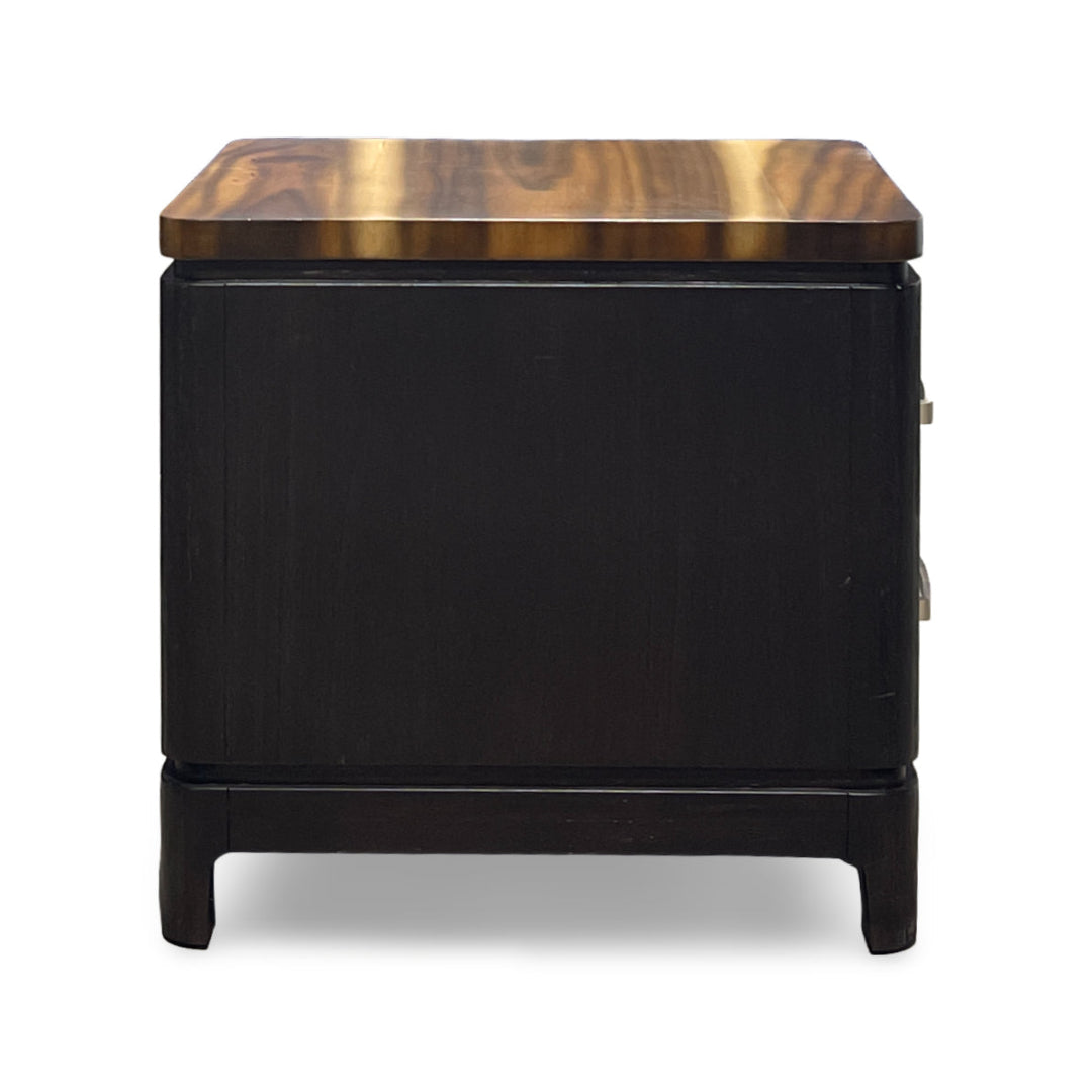 Stylish Oakton End Table - Modern Wood Nightstand for Living Room & Bedroom - Perfect for Holding Lamps, Books & Decor