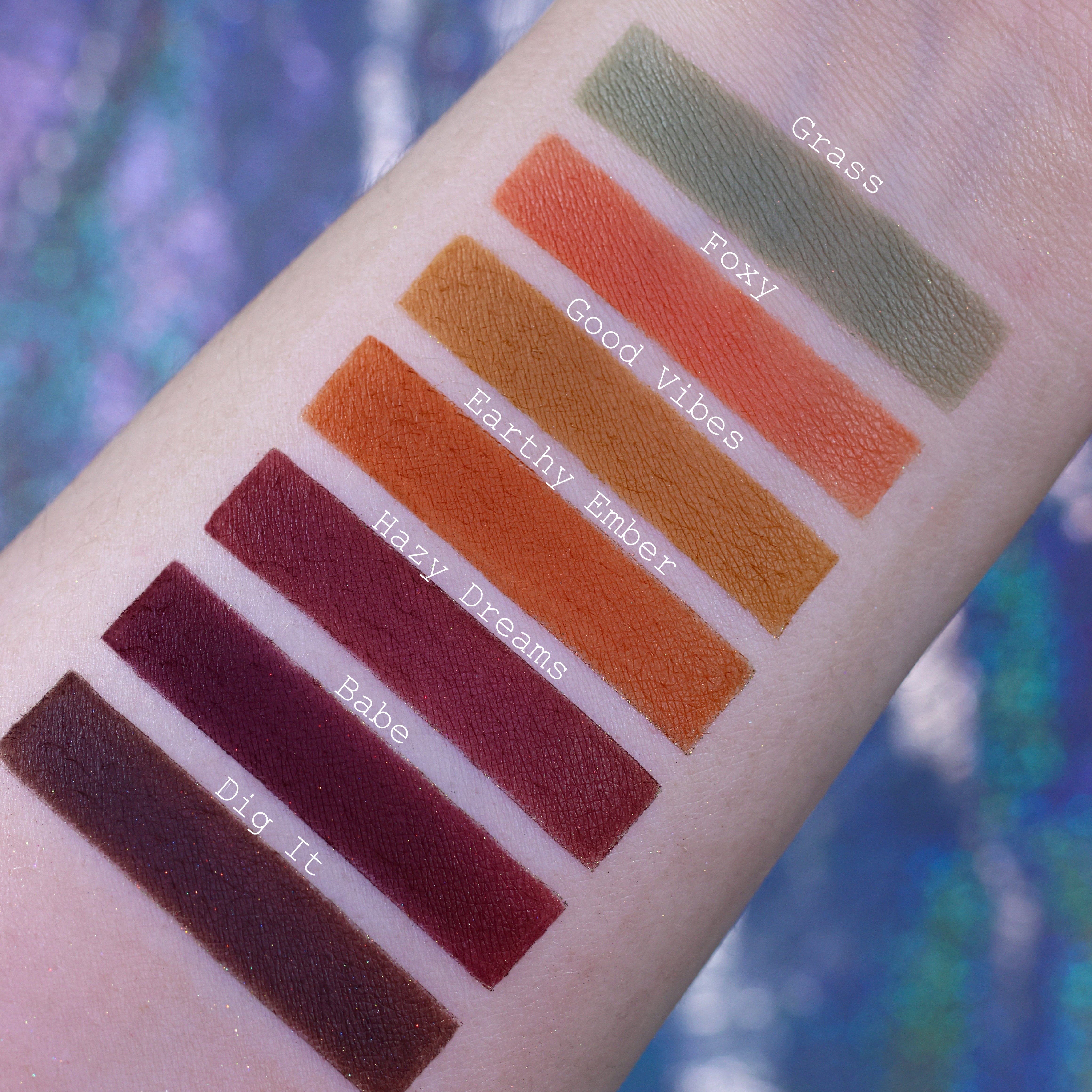 Groovy Garden Eyeshadow Palette - 12 Highly Pigmented Matte & Shimmer Shades for Stunning Eye Looks | Perfect for Daytime, Night Out & Special Occasions
