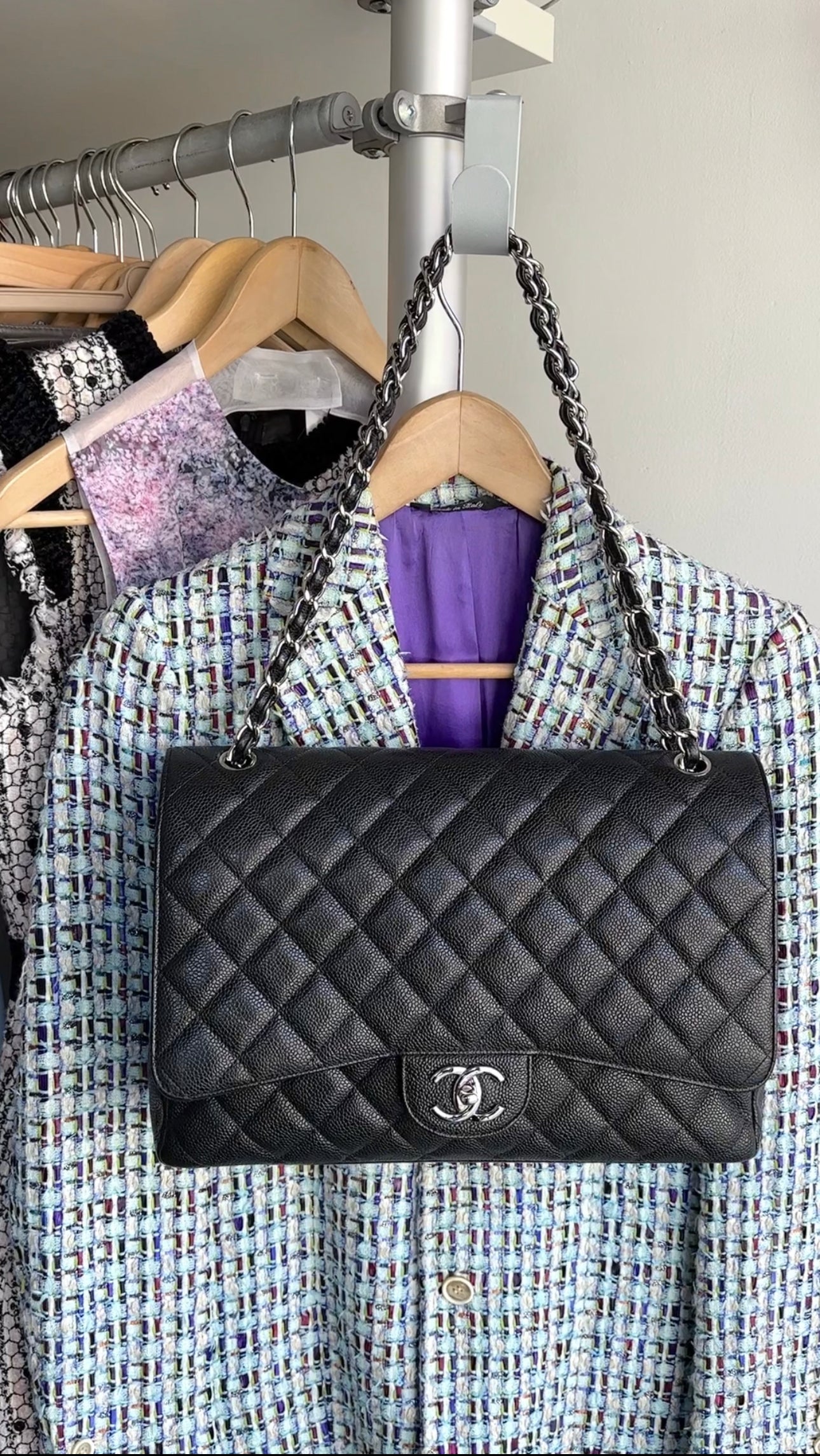 Chanel Black Caviar Leather Maxi Classic Double Flap Handbag - Luxury Designer Shoulder Bag for Women, Perfect for Evening Events & Special Occasions