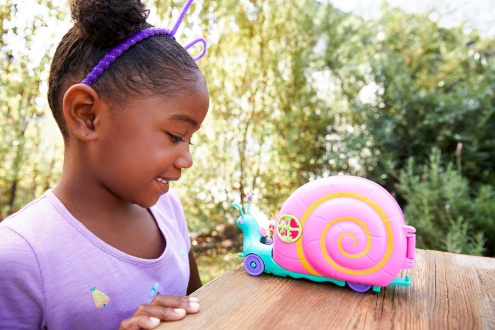 Enchantimals GCT42 Slow-Motion Camper Vehicle Playset with Saxon Snail Doll - Interactive Toy for Kids' Pretend Play & Travel Adventures