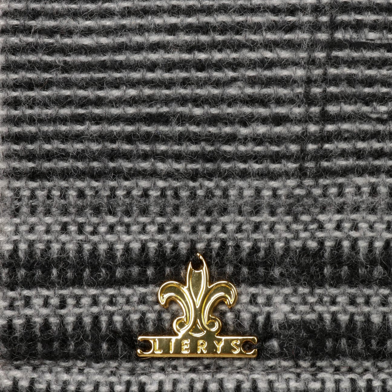 Luxury Robertson Cashmere Flat Cap by Lierys Gold - Premium Wool Winter Hat for Men & Women - Perfect for Outdoor Activities, Travel & Fashion
