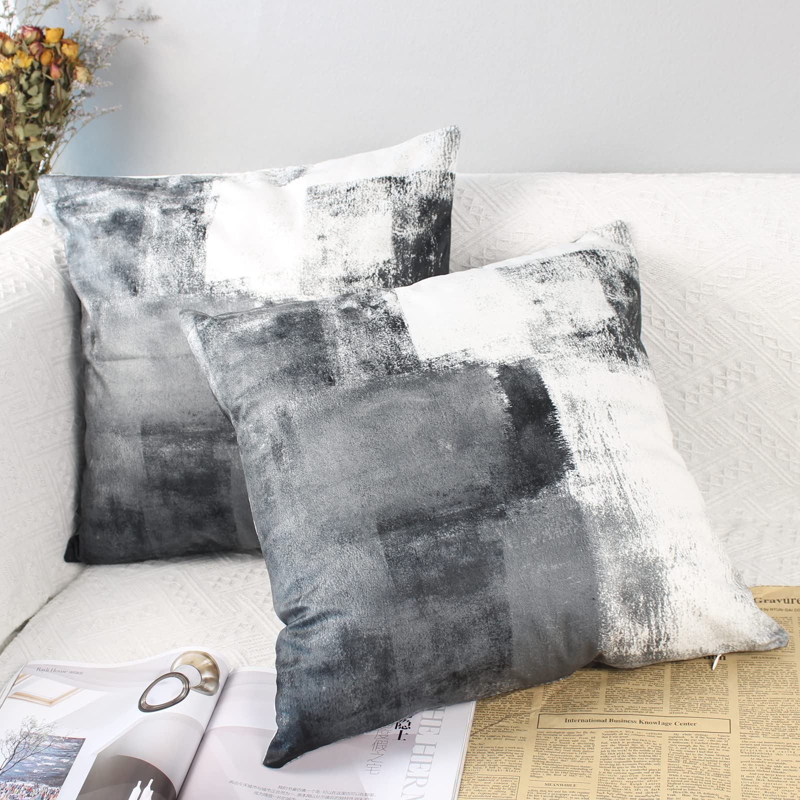 OYIMUA Set of 2 Velvet Decorative Pillow Covers 18x18 Inches (45x45 cm) - Abstract Art Grey White Cushion Cases for Sofa, Living Room, Patio, Garden & Farmhouse Decor | Indoor & Outdoor Home Accent Throw Pillows
