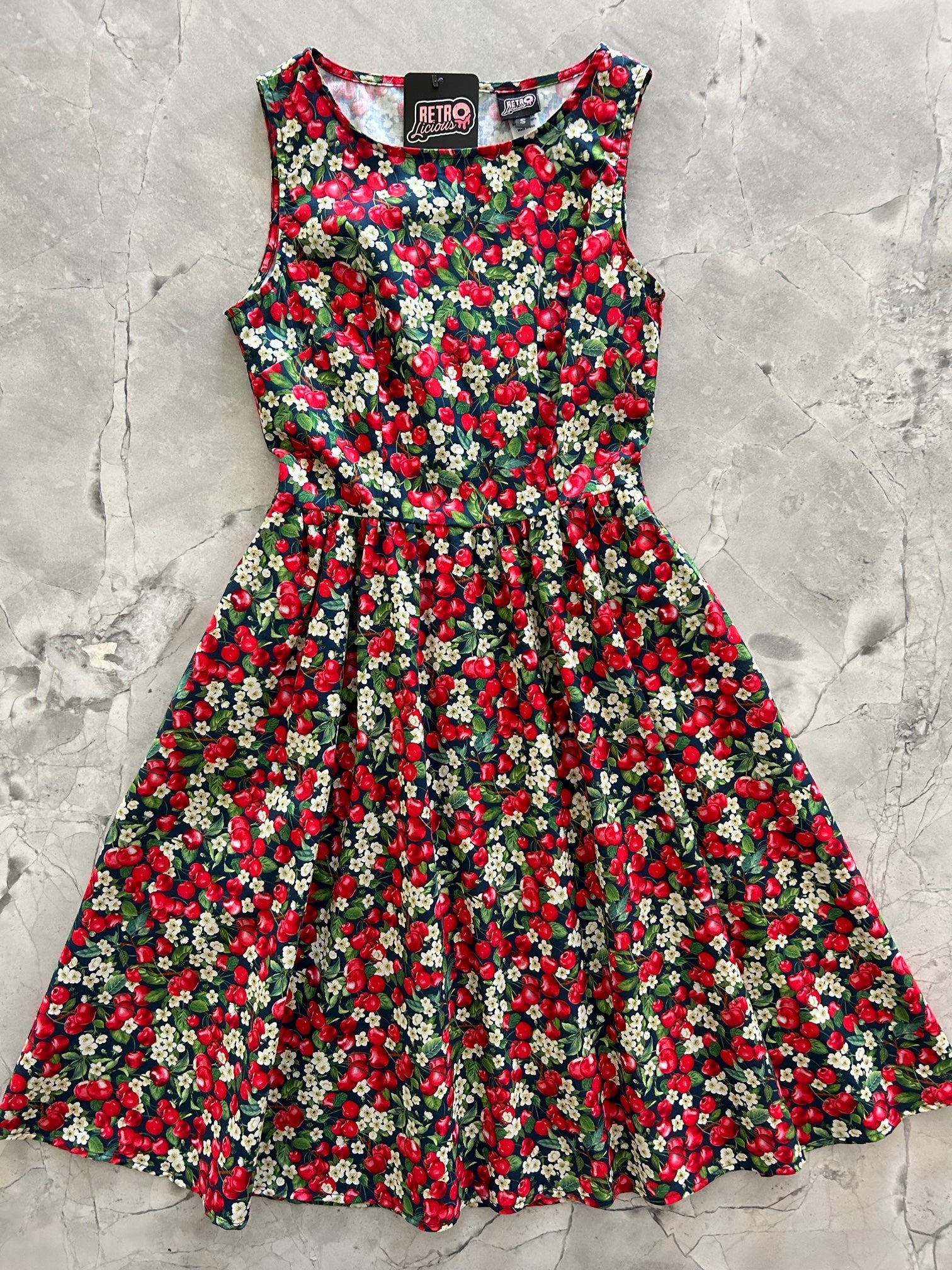 Vintage Cherry Print Dress - Medium Size, Limited Stock - Perfect for Retro Parties & Boho Fashion
