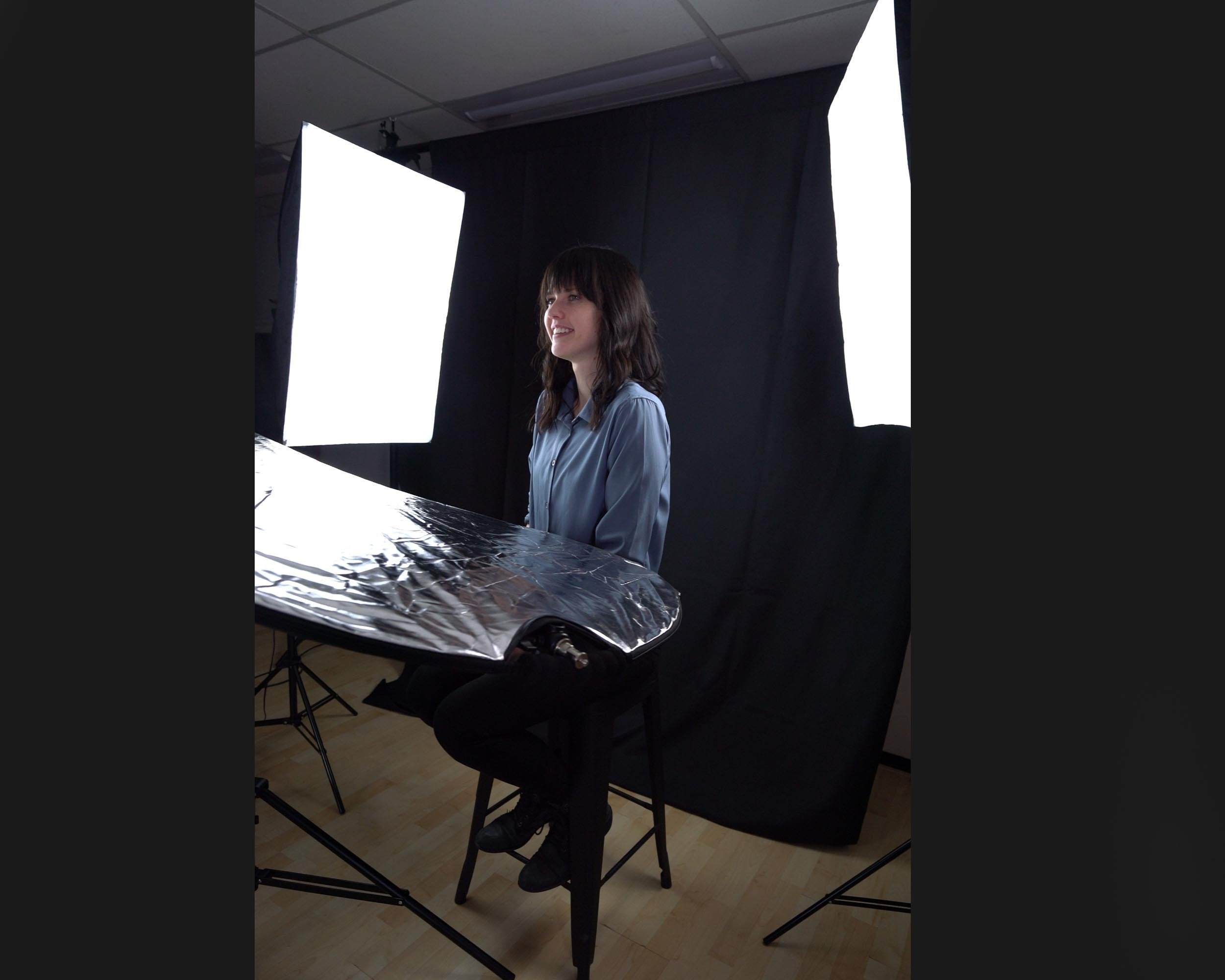 3M x 3M Black Cotton Muslin Photography Backdrop - Perfect for Studio Portraits, Newborn Photos, and Video Shoot Backgrounds