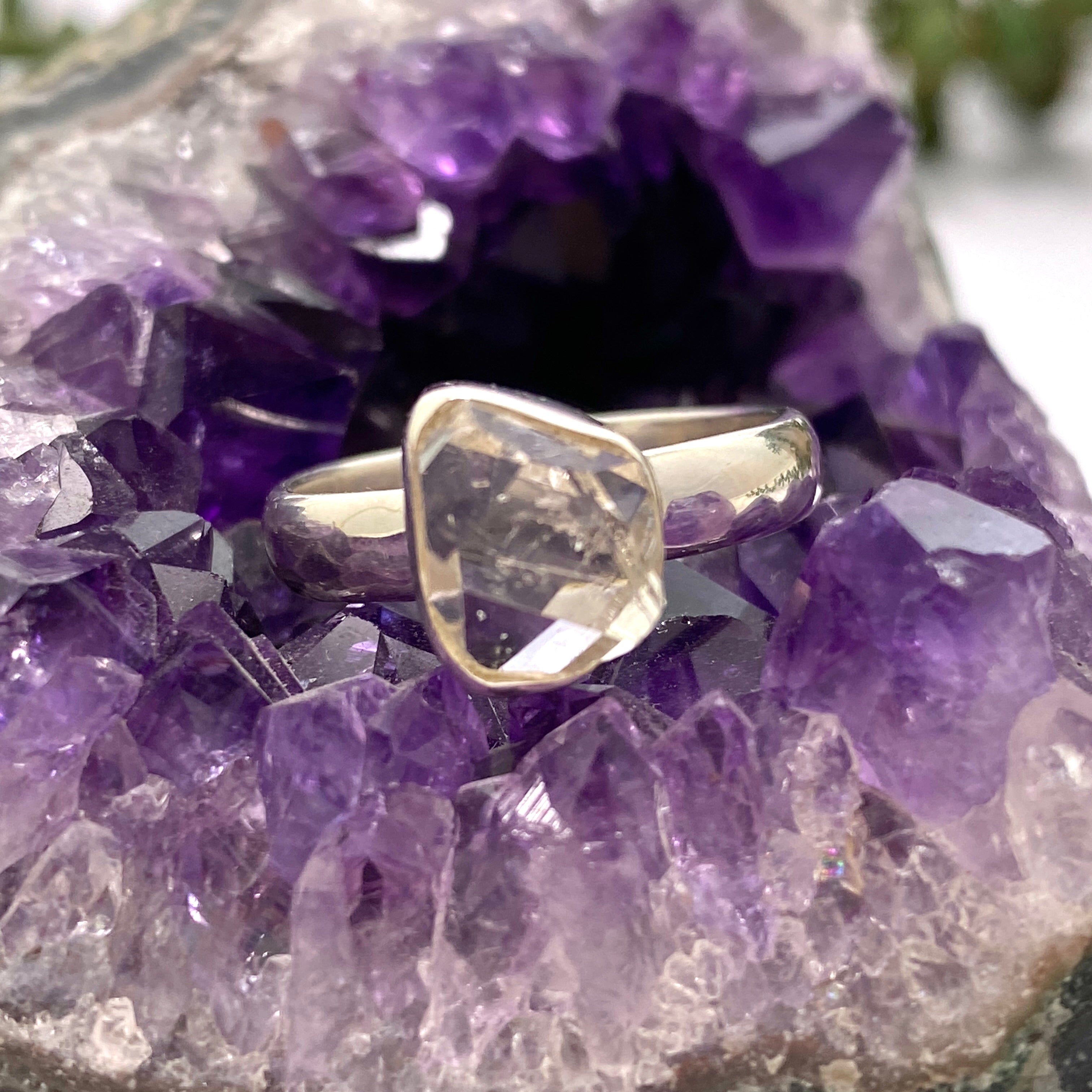 Natural Diamond Quartz Raw Stone Ring Size 7.5 PRGJ779 - Perfect for Boho Jewelry, Wedding Bands & Nature-Inspired Fashion