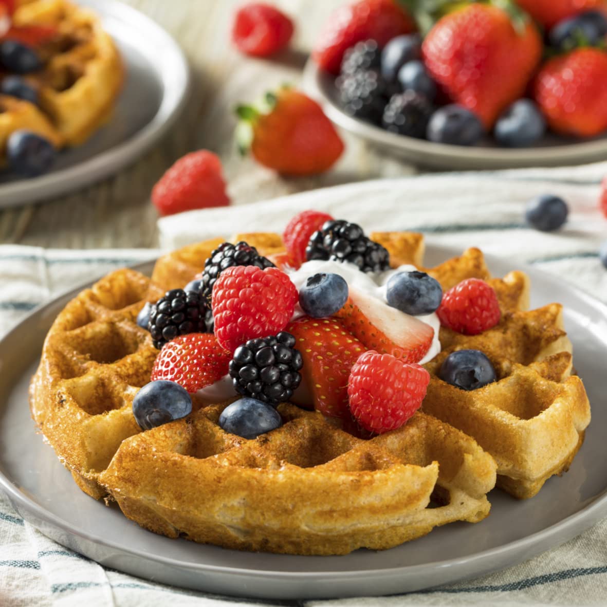 **Quest 35969 Rotating Belgian Waffle Maker – Non-Stick Plates, Adjustable Temperature Control, Makes 4 Waffles – 1000W – Perfect for Breakfast, Brunch & Family Gatherings**