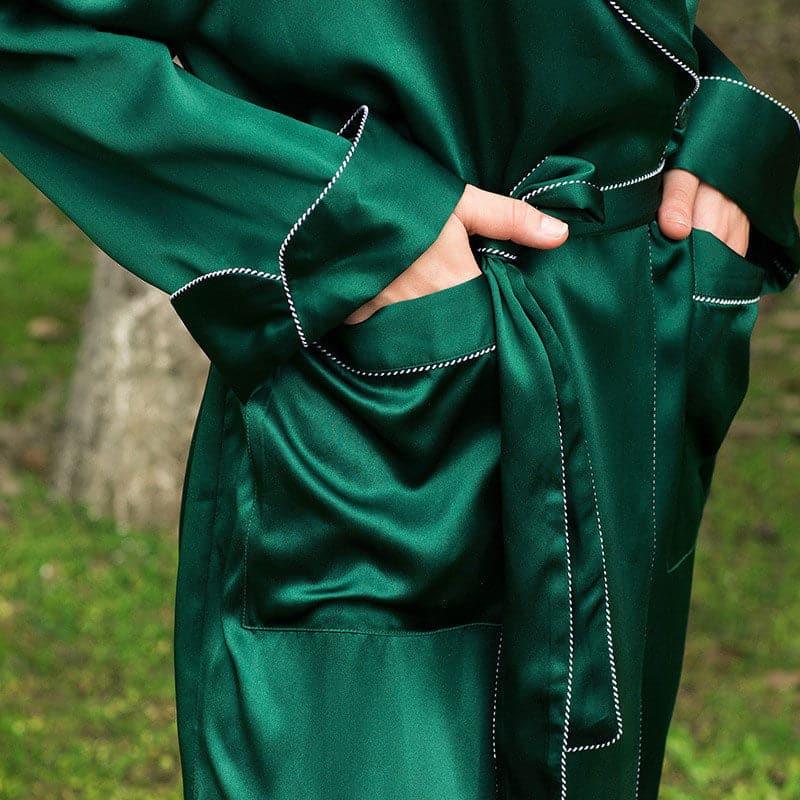 19Momme 100% Pure Mulberry Silk Robe for Women - Luxurious Full Length Kimono with Pockets - Perfect for Spa, Bridal, and Loungewear