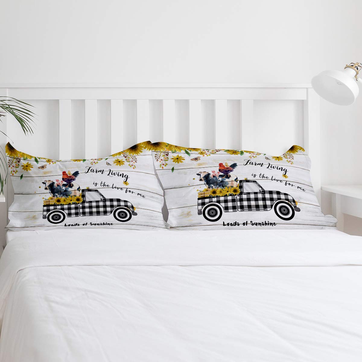 Seven Roses 4-Piece Farm Animal Plaid Quilt Set - Cow Chicken Pig Design with Ultra Soft Sheets & Pillowcases - Queen Size Rustic Sunflower & Woodgrain Bedding for Country Farmhouse Decor | Perfect for Guest Rooms, Kids' Bedrooms & Cozy Farmhouse Style