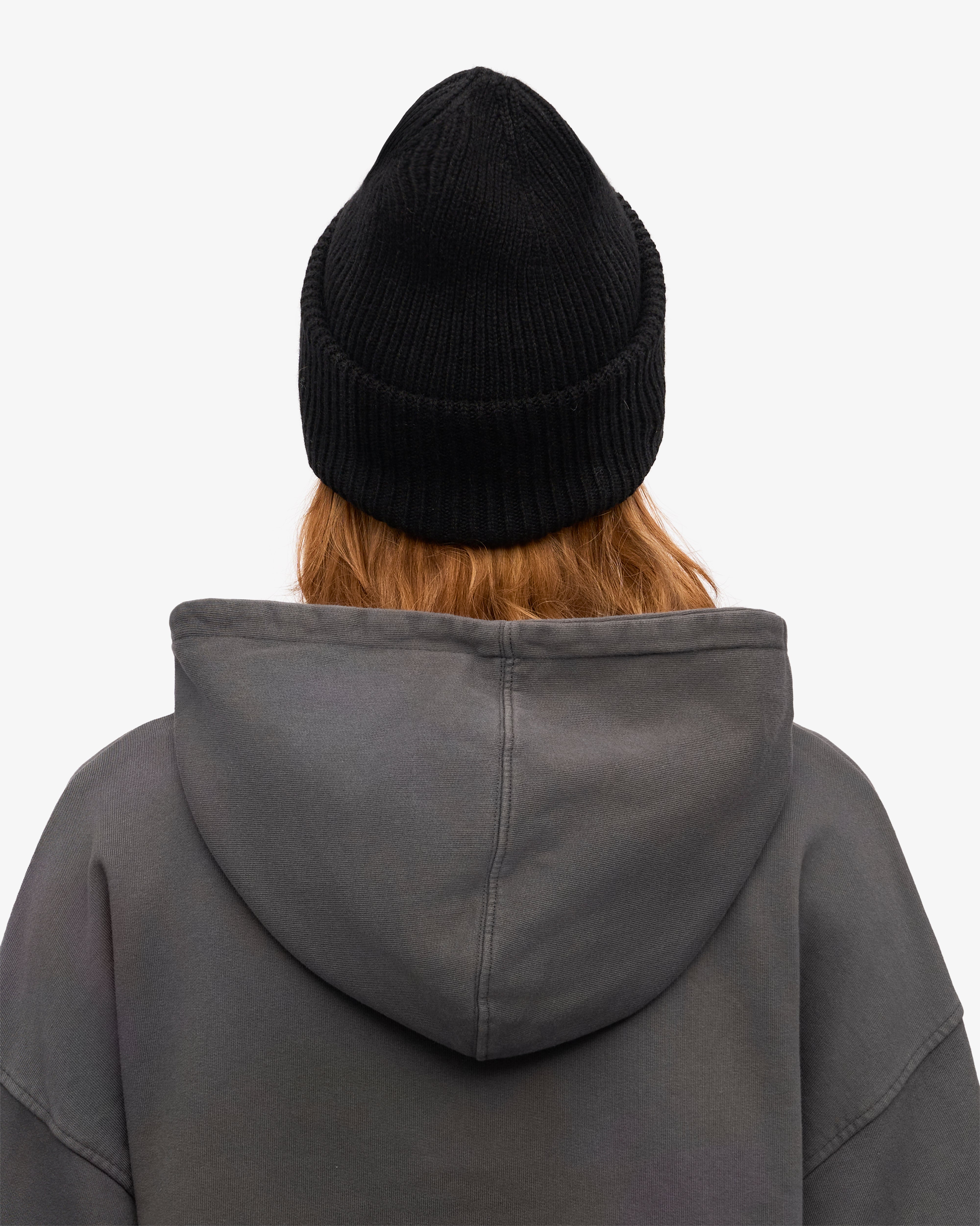 Premium Merino Wool Beanie Hat for Men & Women - Soft & Warm Winter Hat in Deep Black - Perfect for Skiing, Hiking & Outdoor Activities