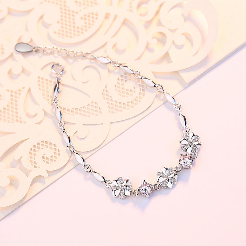 Sterling Silver Clover Bracelet for Women - Elegant & Simple Jewelry Gift for Her - Perfect for Everyday Wear, Parties & Special Occasions