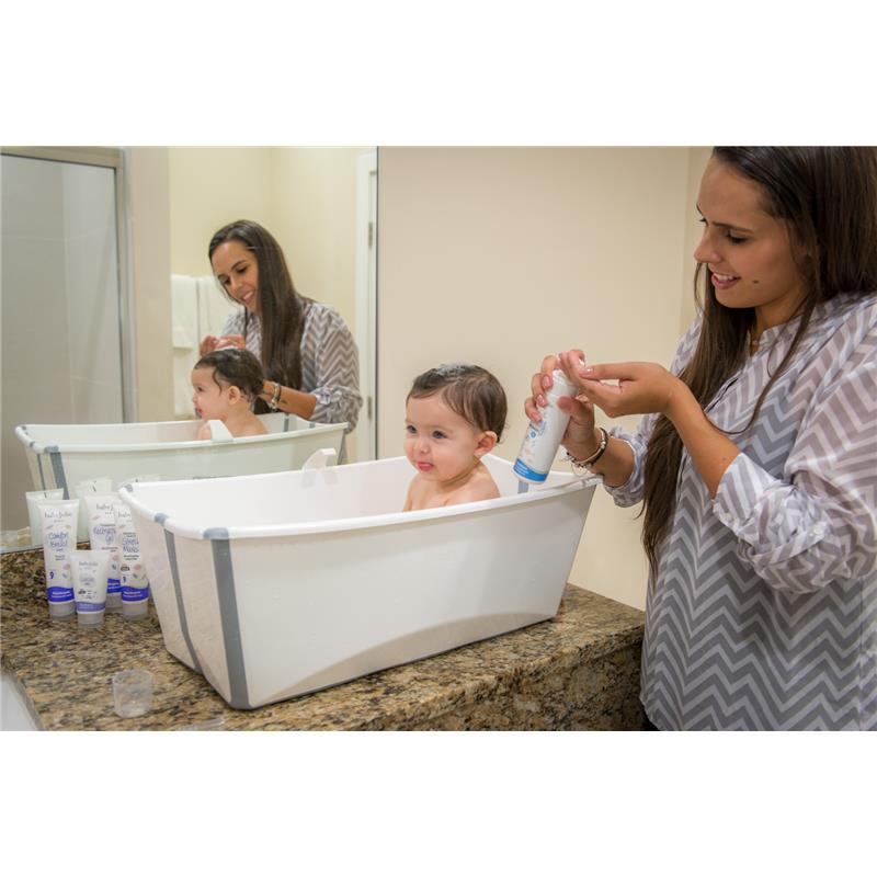 Gentle Foam Shampoo for Newborns & Babies | 7oz (210ml) | Tear-Free, Hypoallergenic Formula for Sensitive Skin | Perfect for Bath Time & Daily Hair Care