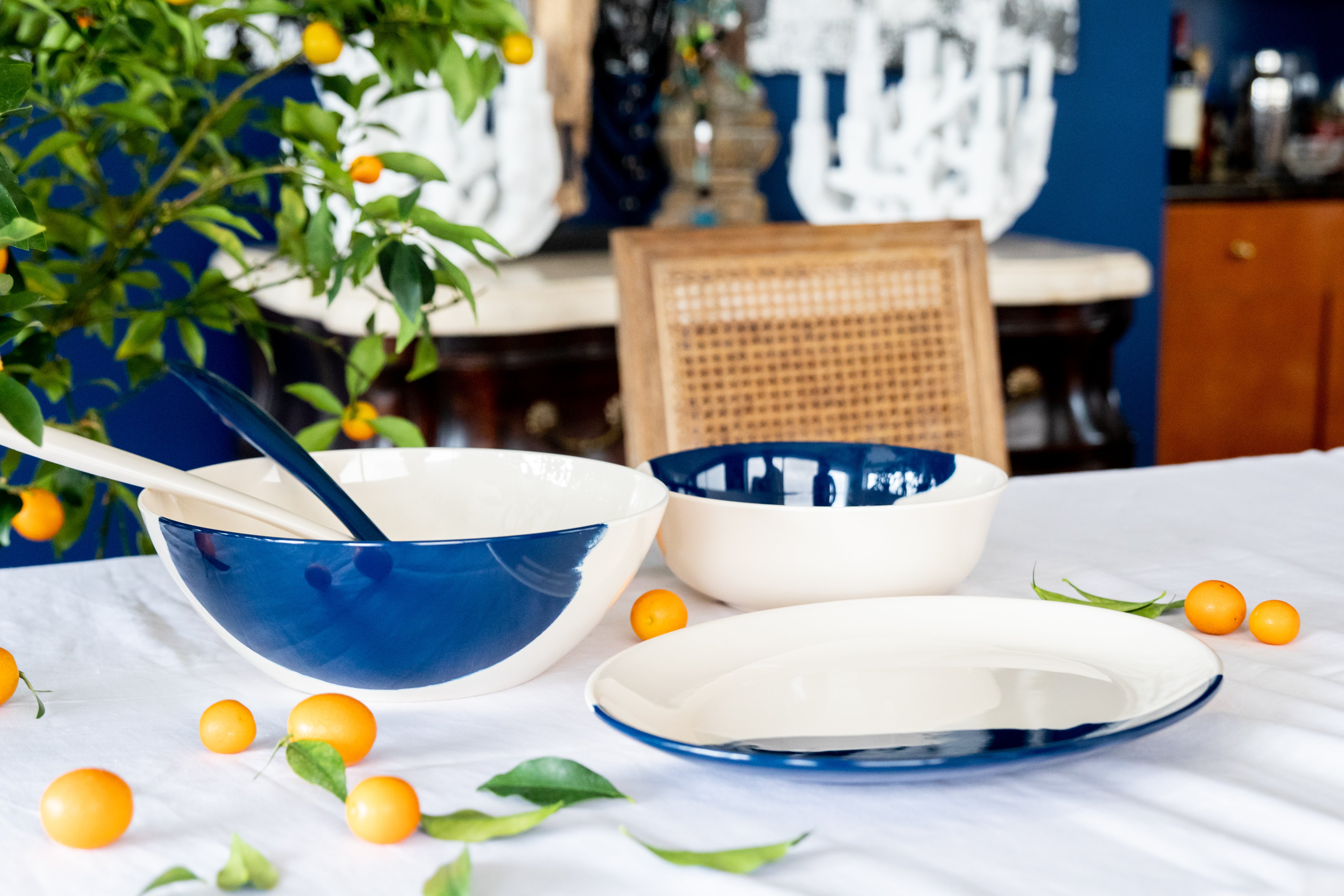 1/2 & 1/2 Ivory and Navy Melamine Salad Serving Set - 5 Piece Dinnerware for Outdoor Picnics, BBQs, and Party Entertaining