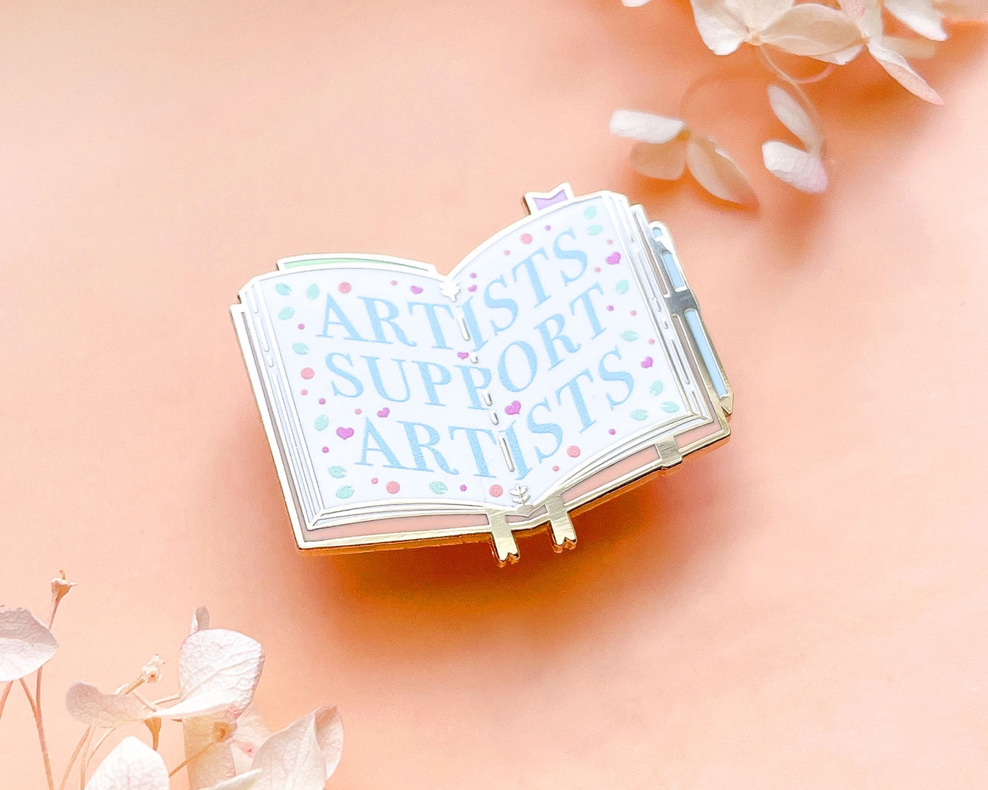 Artists Support Artists Sketchbook Enamel Pin - Cute Drawing Themed Lapel Pin for Sketchbook Lovers, Art Students & Creative Professionals - Perfect for Backpacks, Jackets, Sketchbooks & Art Gifts