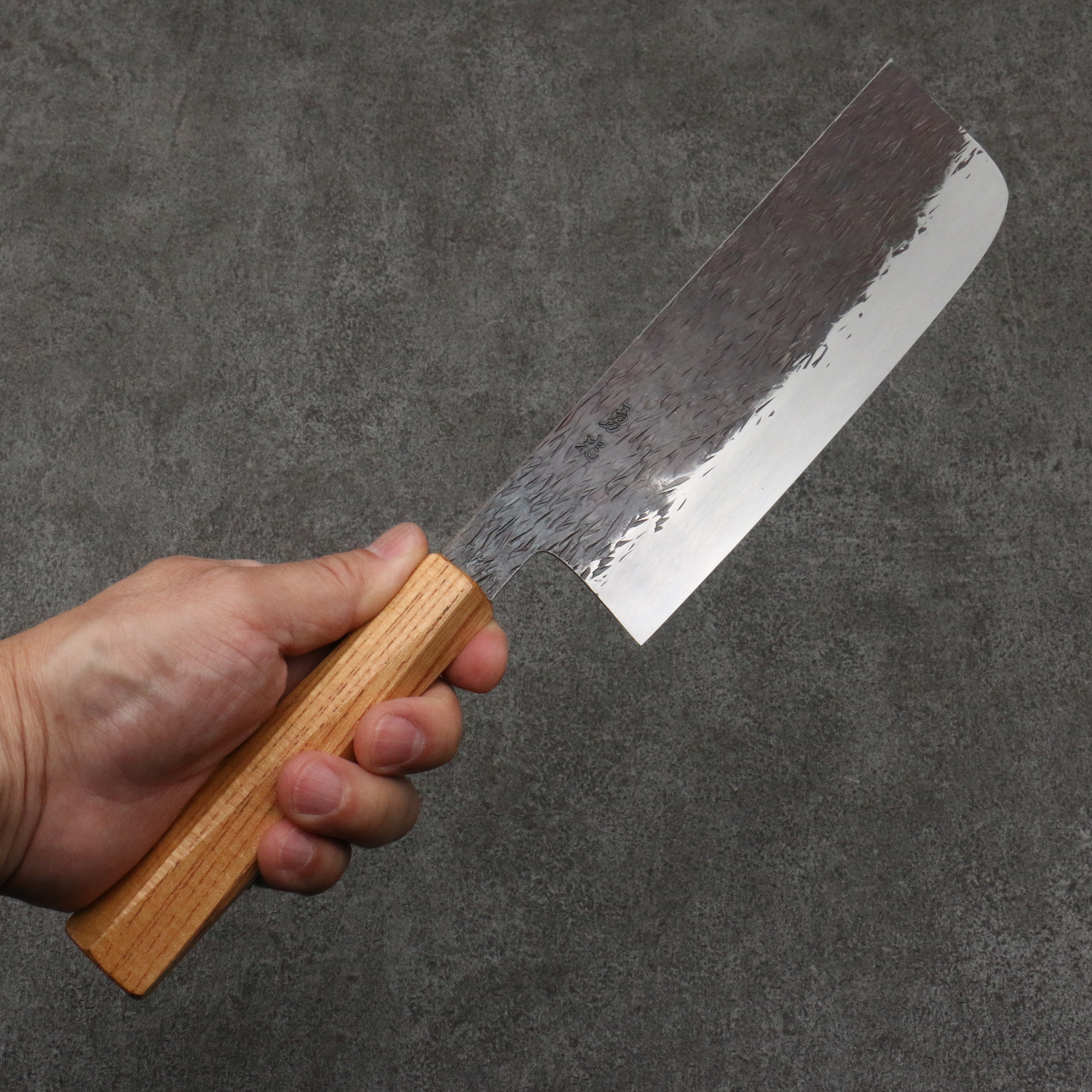 Premium Isamitsu Abe White Steel No.1 Hammered Nakiri Knife 165mm - Japanese Chef Knife with Oak Pentagonal Handle - Perfect for Vegetable Chopping, Slicing & Precision Cutting in Professional Kitchens & Home Cooking
