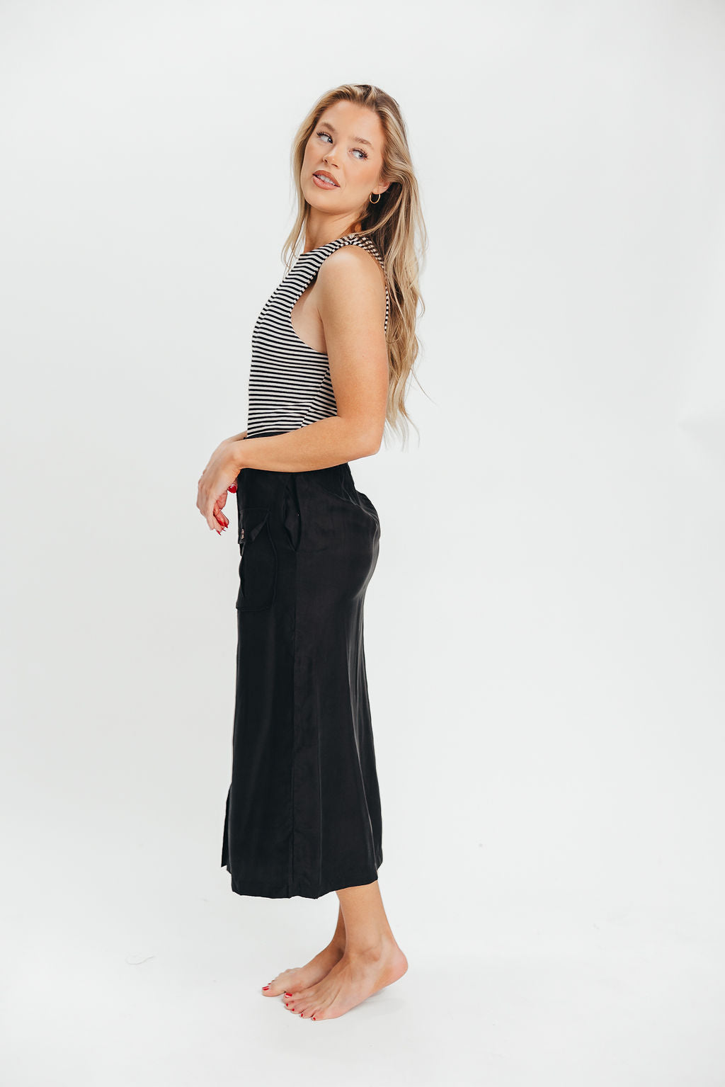 Better Days Black Button Down Midi Cargo Skirt for Women | Casual Streetwear & Outdoor Adventure Skirt | Perfect for Hiking, Travel & Everyday Wear