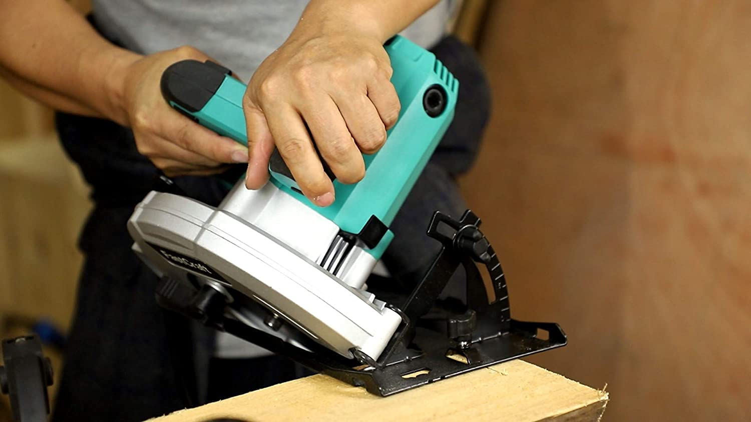 FastCraft 15 Amp Corded Electric Circular Saw with 3-Piece Saw Blades - 21A Peak Power for Woodworking & DIY Projects - Industrial & Pro Grade Power Tool for Cutting Wood, Metal & Plastic - Top Brand at Costco