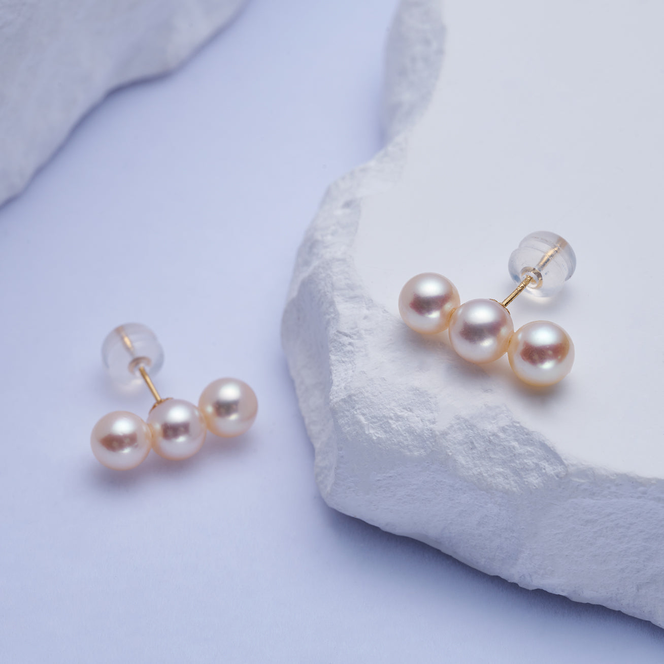 18K Gold Akoya Pearl Earrings for Women - Luxury Cultured Pearl Stud Earrings - Perfect for Weddings, Parties & Special Occasions