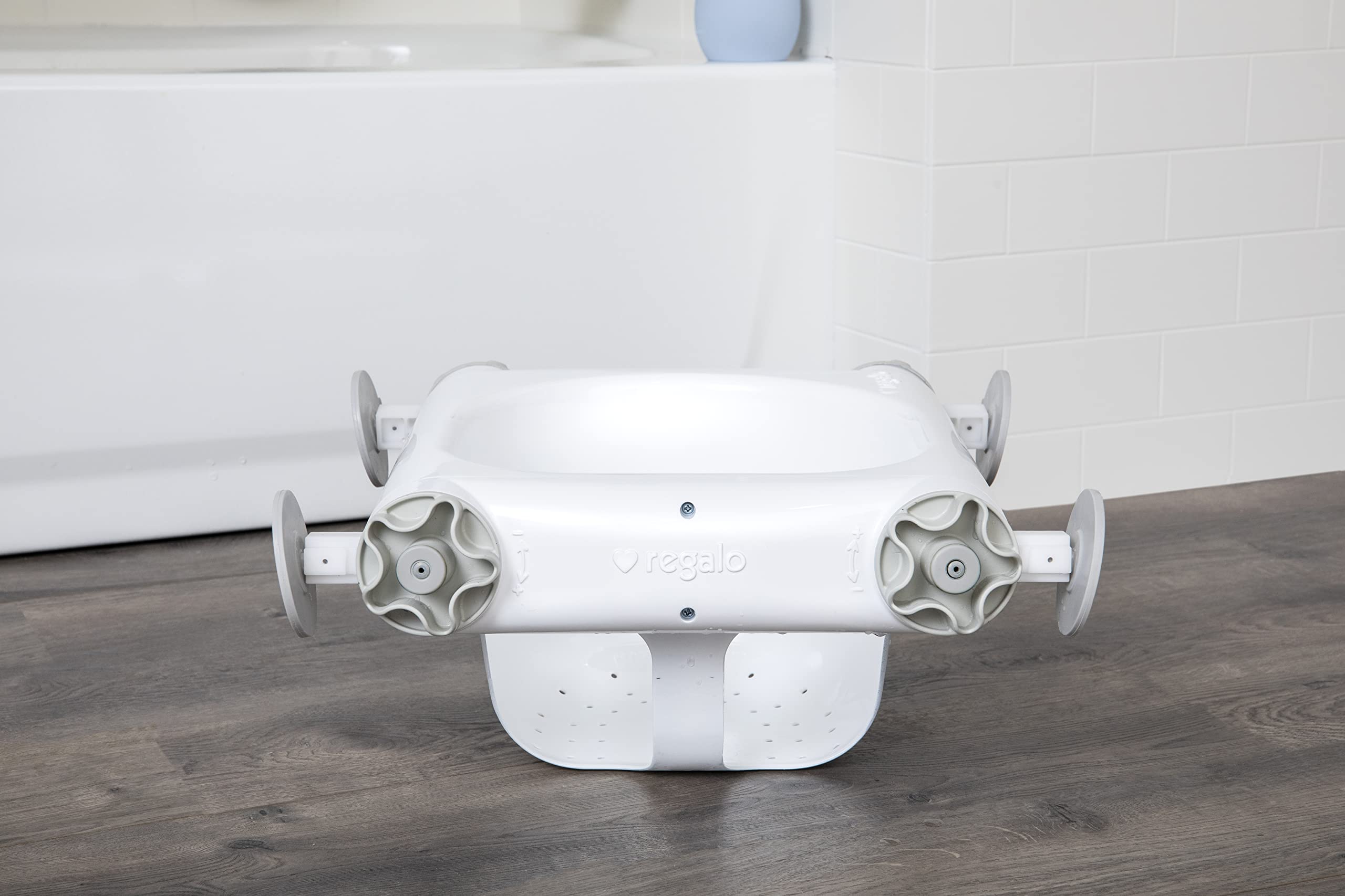 Regalo Baby Basics™ Bath Seat – Award-Winning Infant Bathtub Support with Secure Suction Cups & Drain Holes – Safe Sit-Up Bathing for Newborns & Toddlers – Easy Clean White Baby Bath Seat (0560 DS) – Perfect for Bathtub Safety & Independent Baby Bath Time