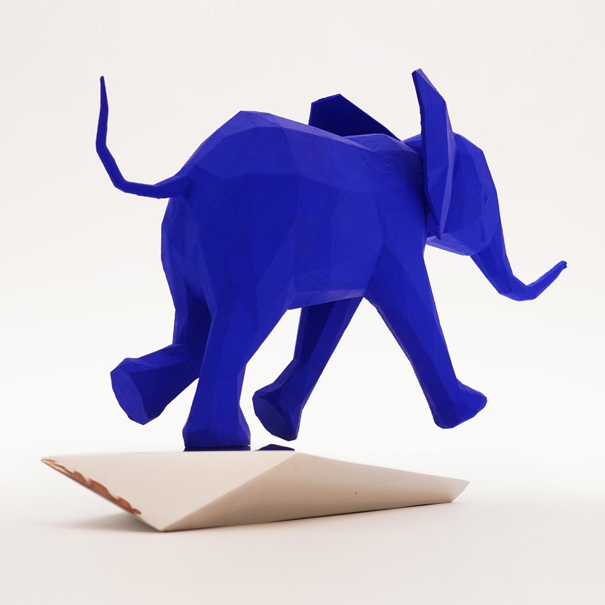 Opiyaya Blue Resin Steel Sculpture - Modern Home & Office Decor Art for Living Room, Bedroom, or Garden