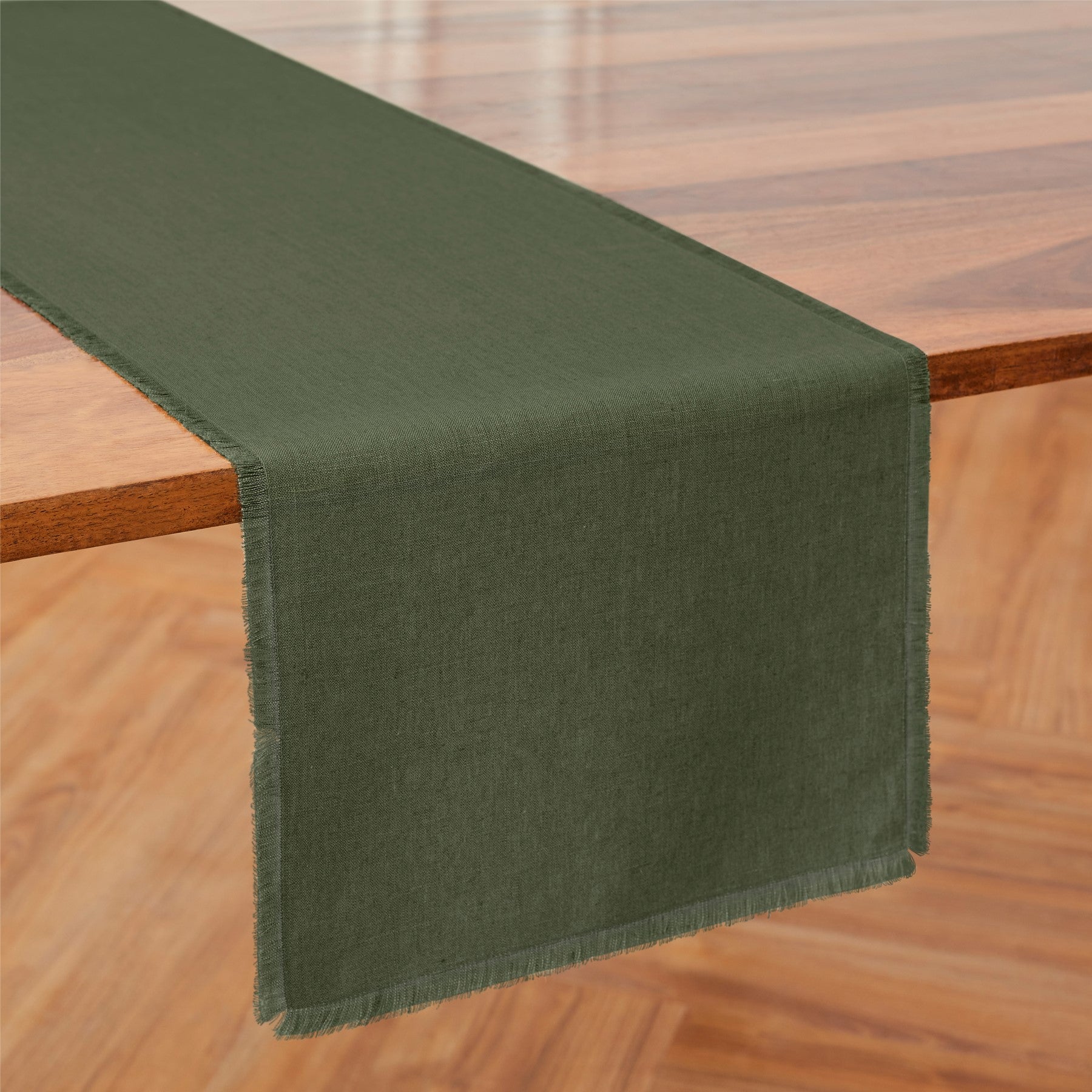 Elegant Fringe Table Runner for Dining Room Decor - Perfect for Weddings, Parties, and Home Decor