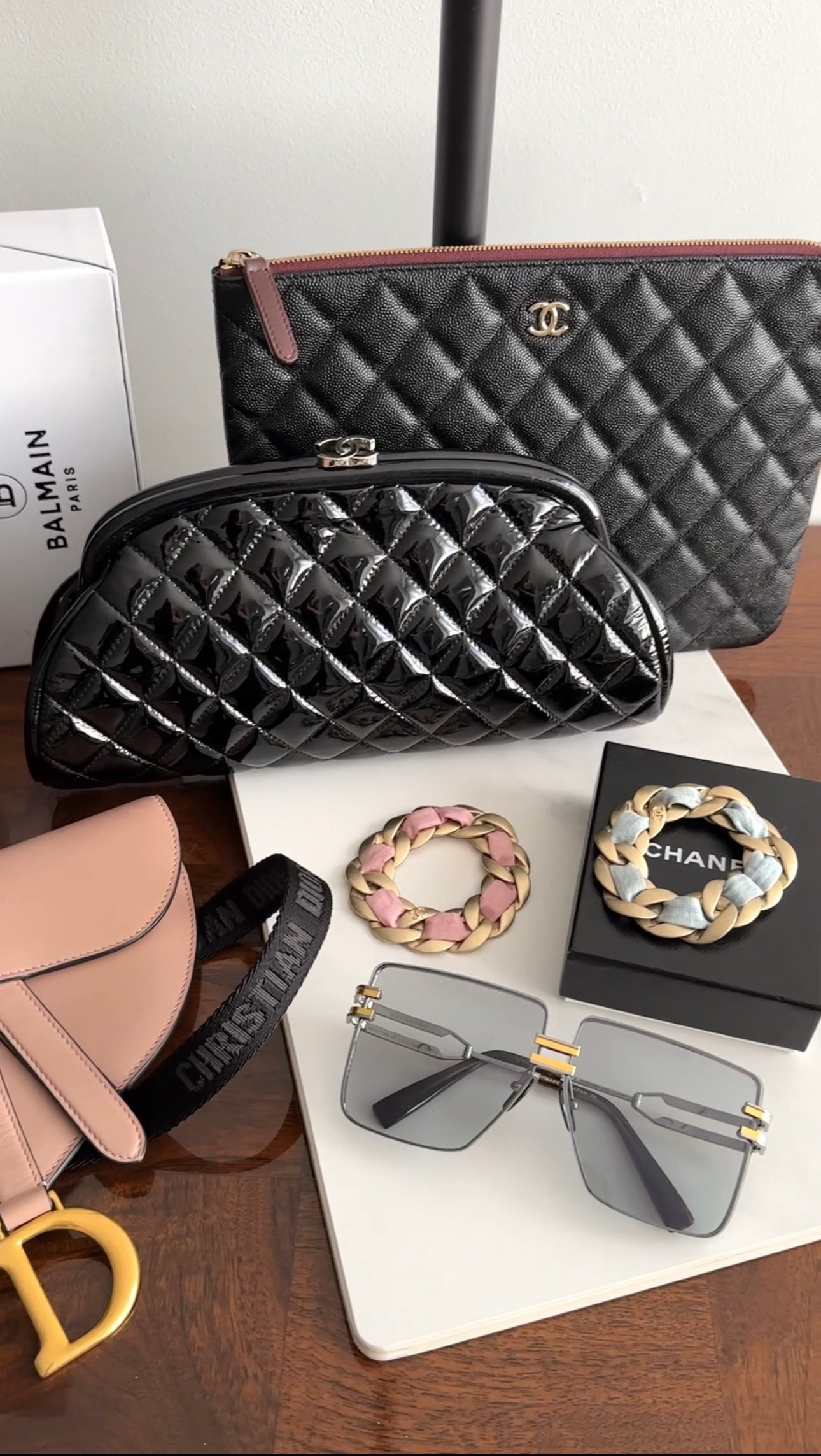 Chanel Black Caviar Leather Medium O Case - Luxury Handbag for Women, Perfect for Everyday Use & Special Occasions