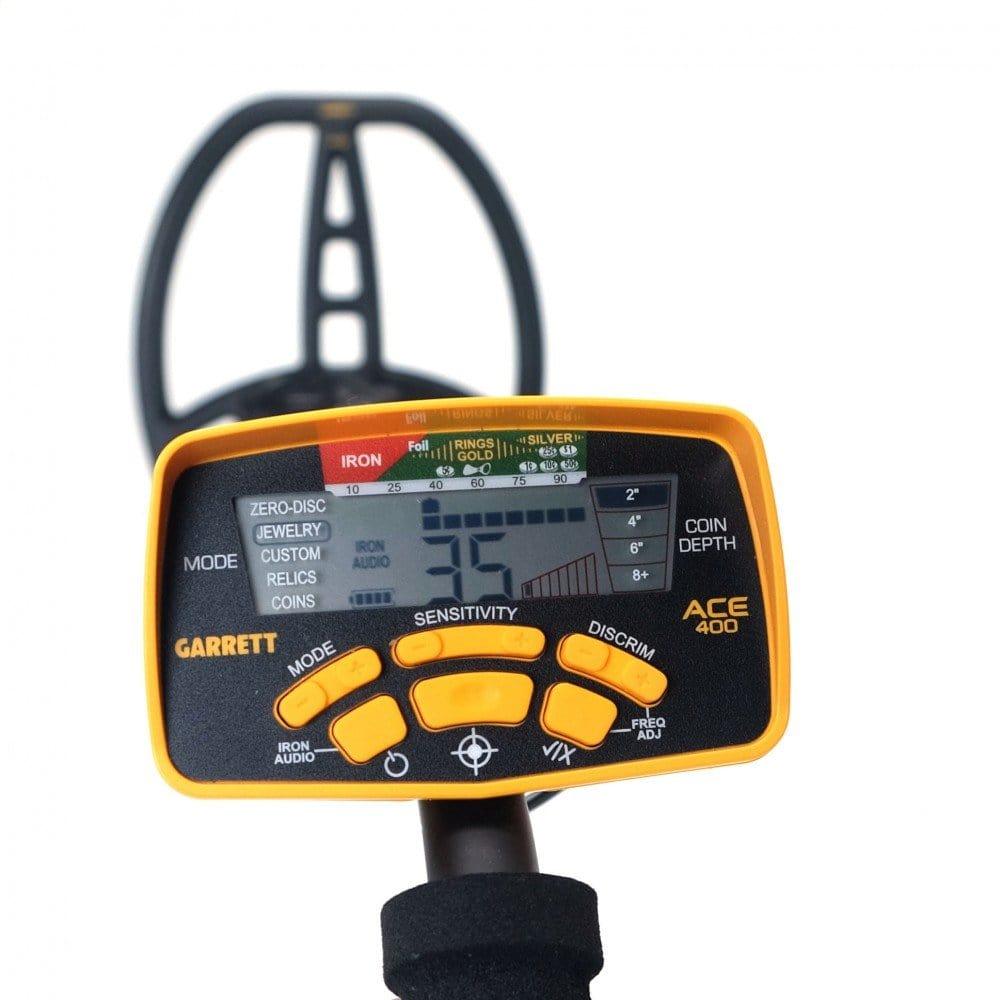 Garrett ACE 400 Metal Detector with AT Pinpointer - Professional Metal Detecting Kit for Treasure Hunting, Beach & Gold Prospecting | Waterproof & Lightweight Design for Outdoor Adventures
