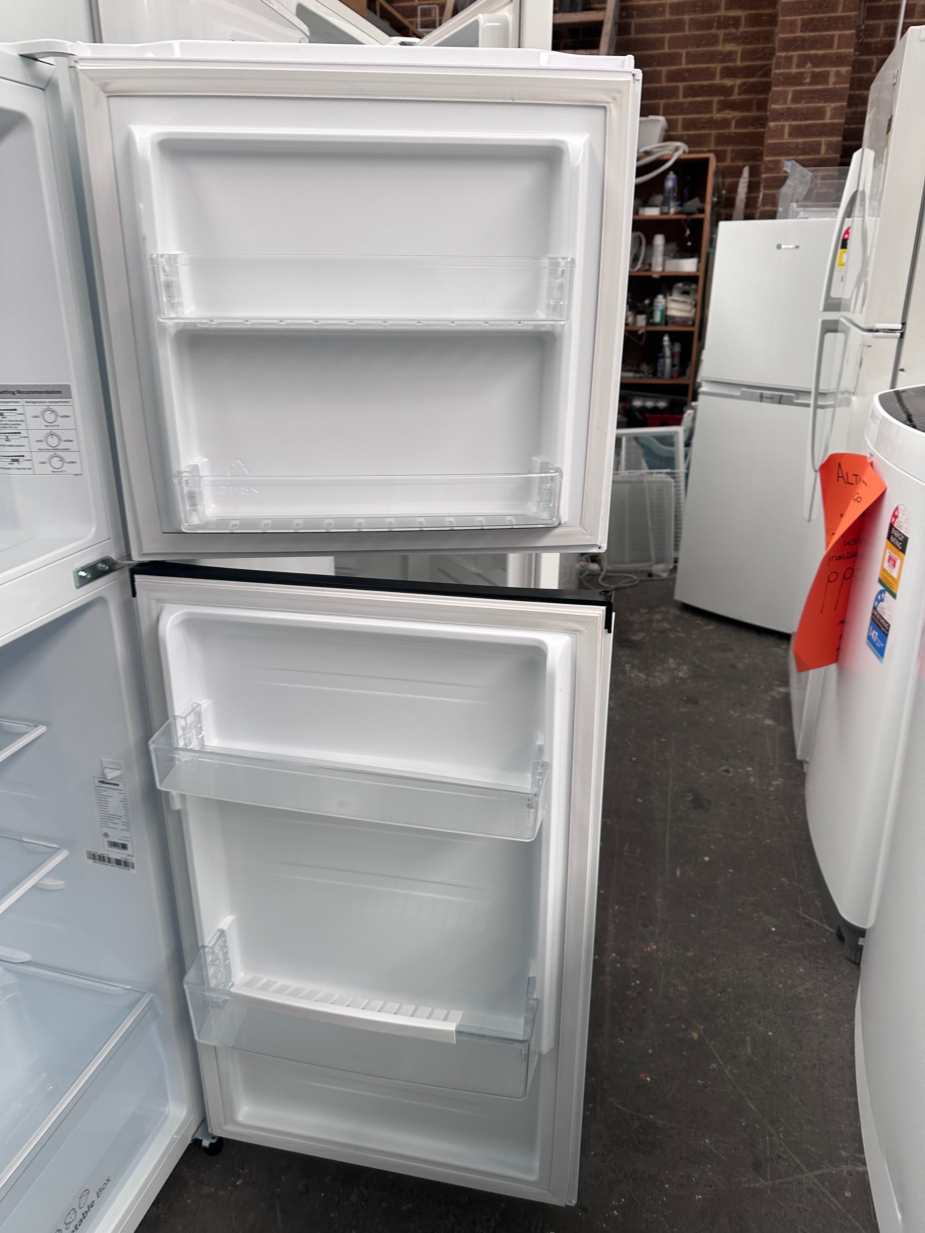 Hisense 205L Top Mount Refrigerator - Energy Efficient, Compact Freezer, Adjustable Shelves [Certified Refurbished] - Perfect for Dorms, Apartments & Small Kitchens