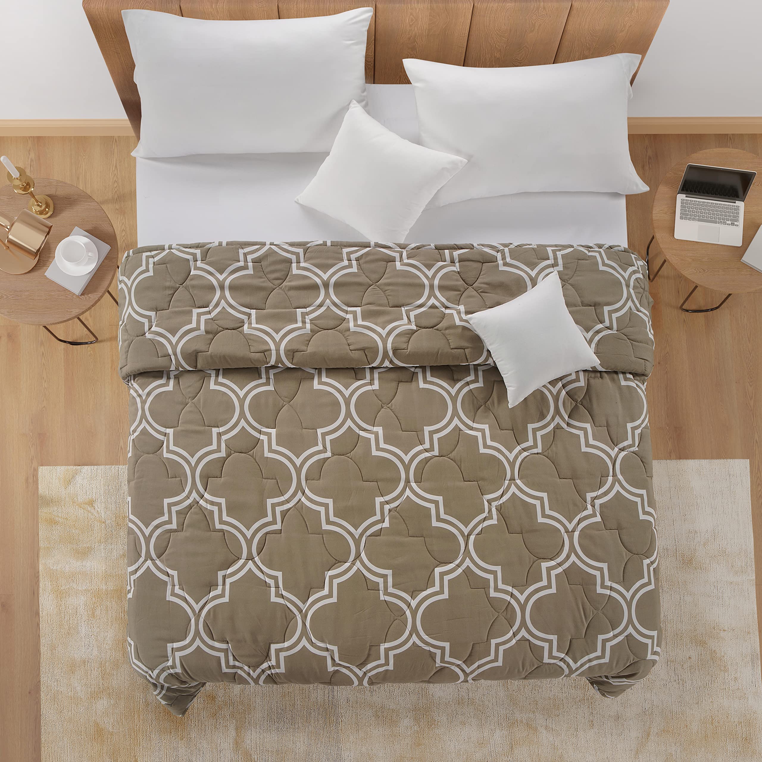 Queen Size Bed Blanket - Lightweight, Breathable & Soft Microfiber Throw for Couch - Taupe Trellis Summer Blanket | Perfect for Bedroom, Living Room & Outdoor Use