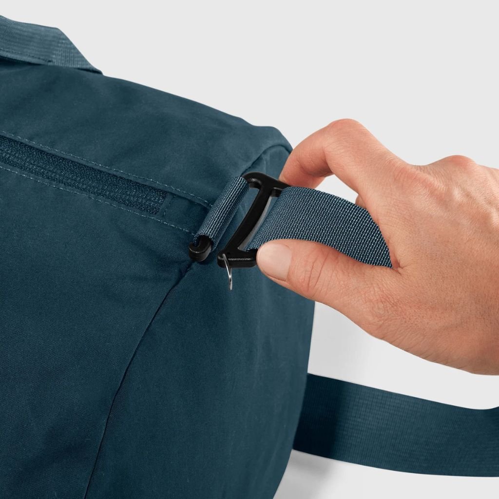 Fjallraven Vardag Duffel 30L Weekender Travel Bag - Waterproof Durable Carry-On Duffel for Gym, Work & Weekend Trips - Black