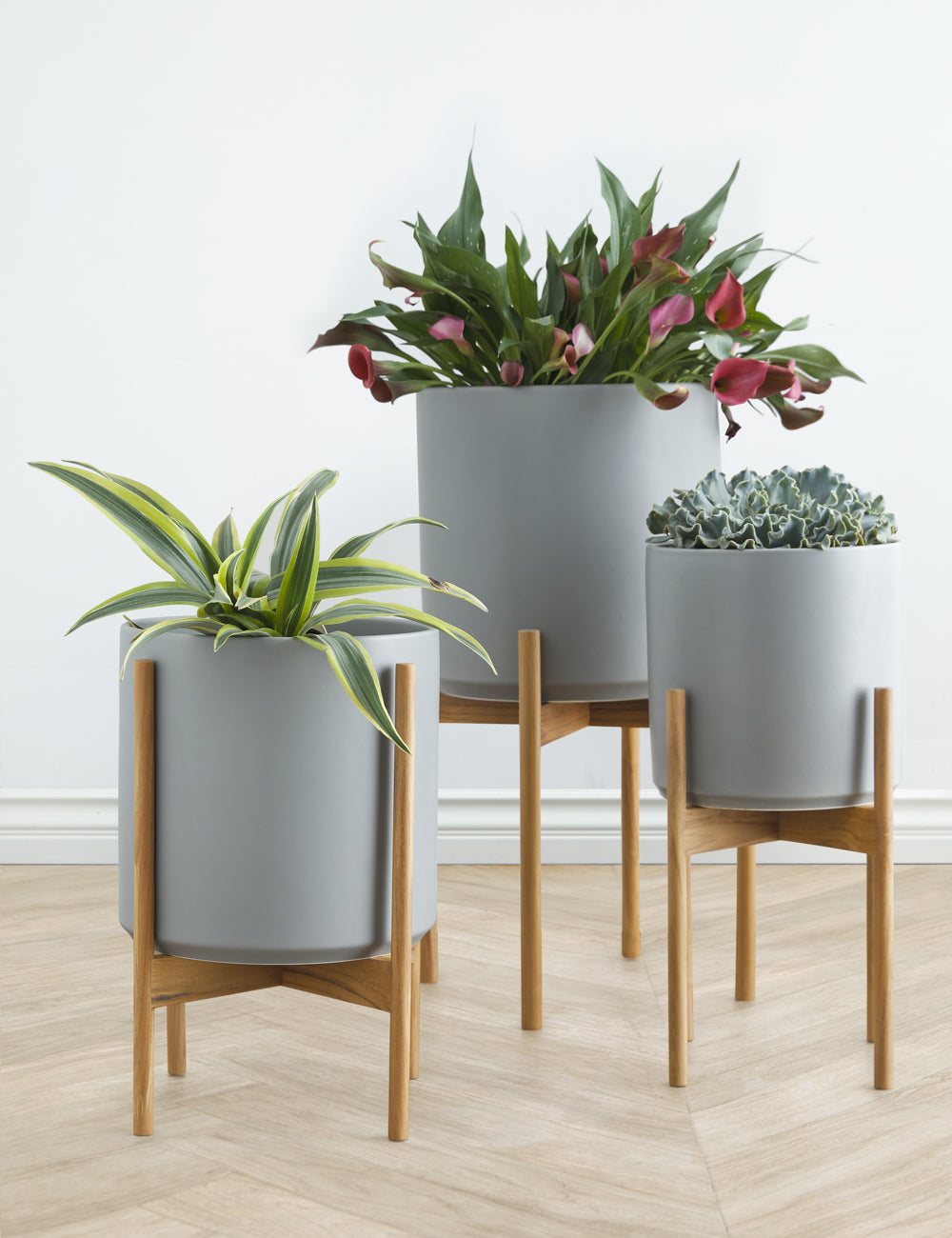 LBE Design Ceramic Planter Pot with Teak Wood Stand - Modern Indoor Outdoor Flower Pot for Home Garden, Patio, and Office Decor