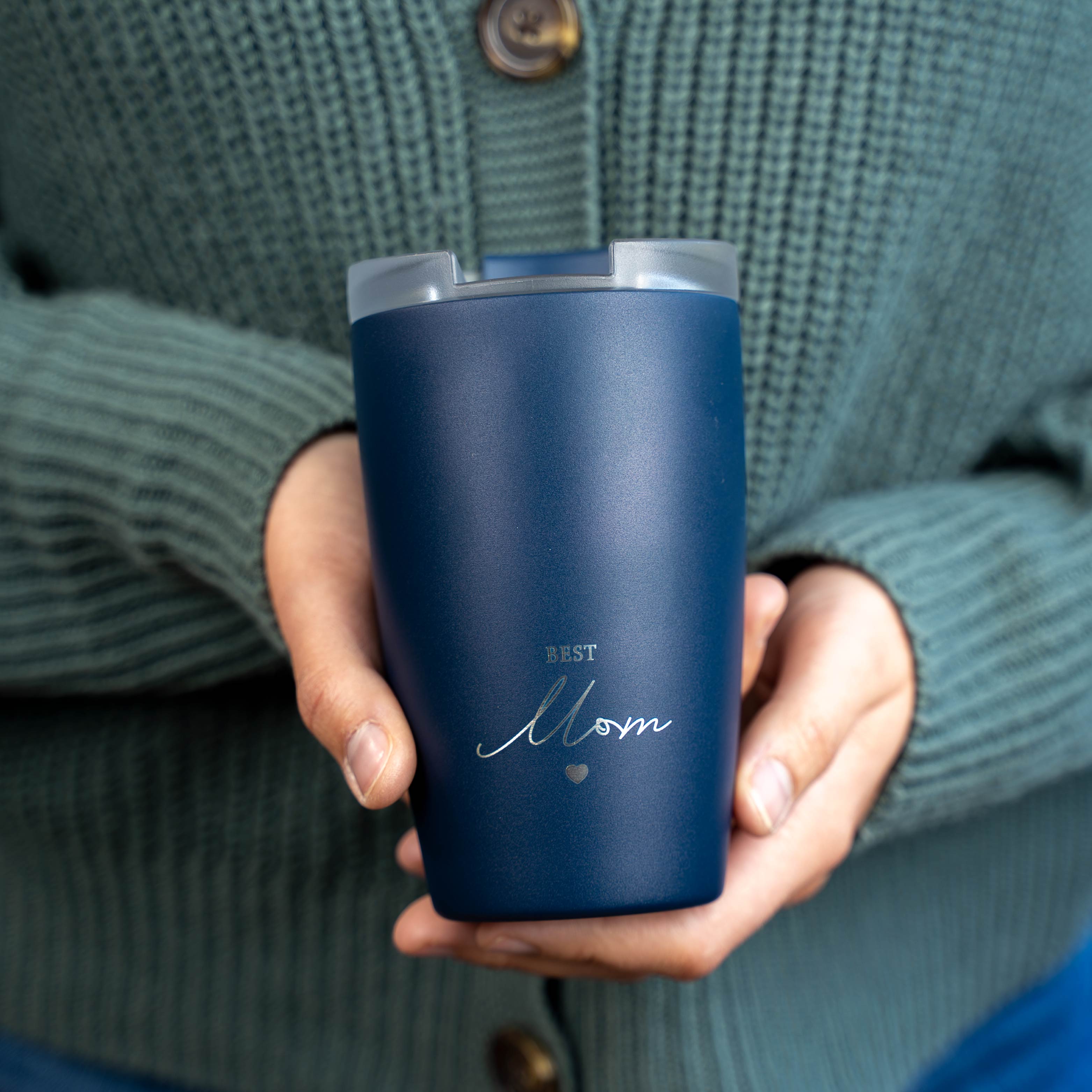 Insulated Stainless Steel Travel Mug with Lid - 20oz Magnetic Thermo Cup for Coffee & Tea, Keeps Drinks Hot/Cold for Hours - Perfect for Commuting, Office, Gym & Outdoor Activities