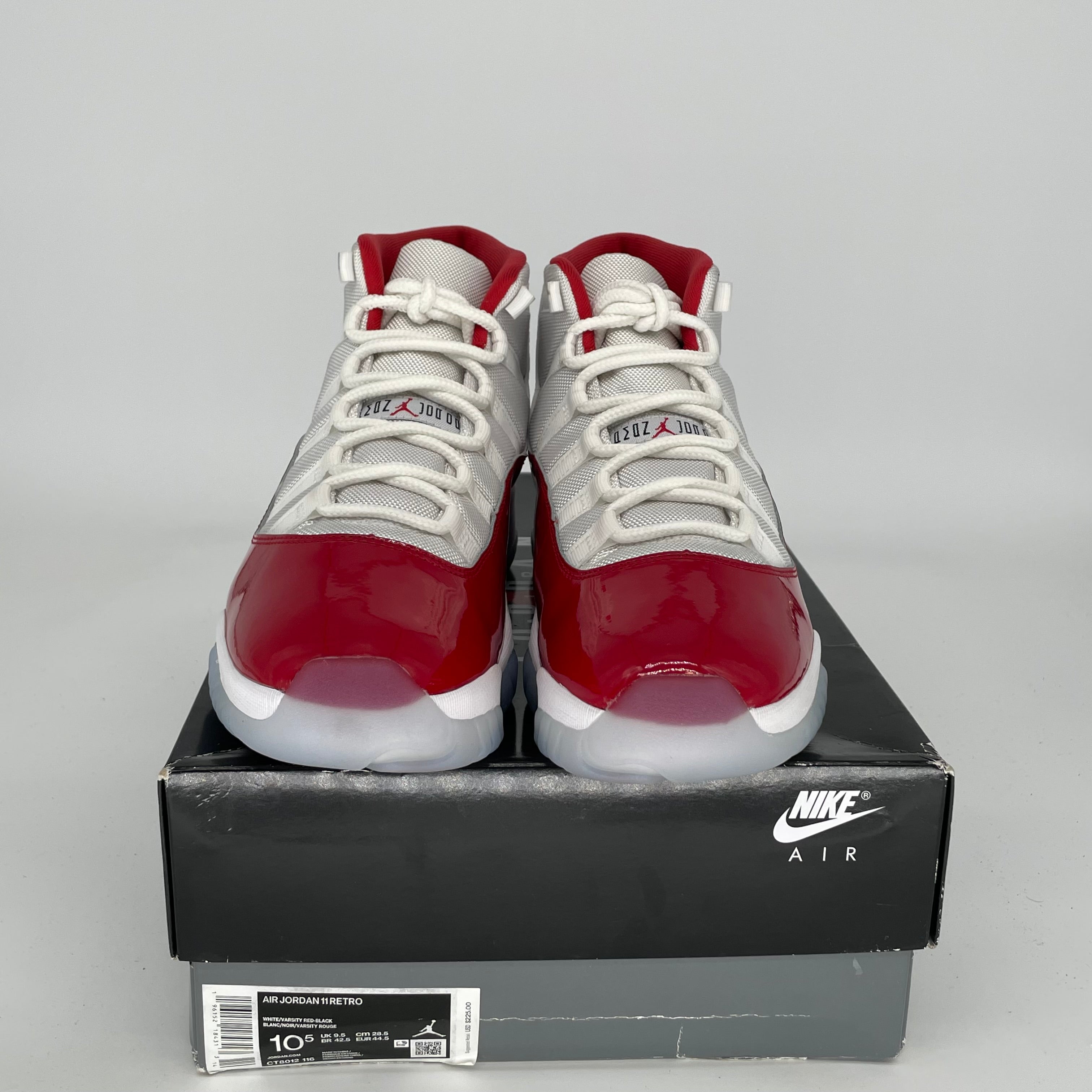 AIR JORDAN 11 Retro 