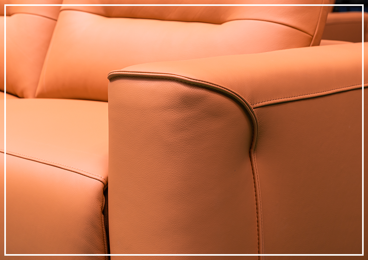 Klaussner Alessandro 3-Seater Leather Power Recliner Sofa with Extended Footrest - Comfortable Electric Reclining Couch for Living Room, Home Theater & Family Relaxation