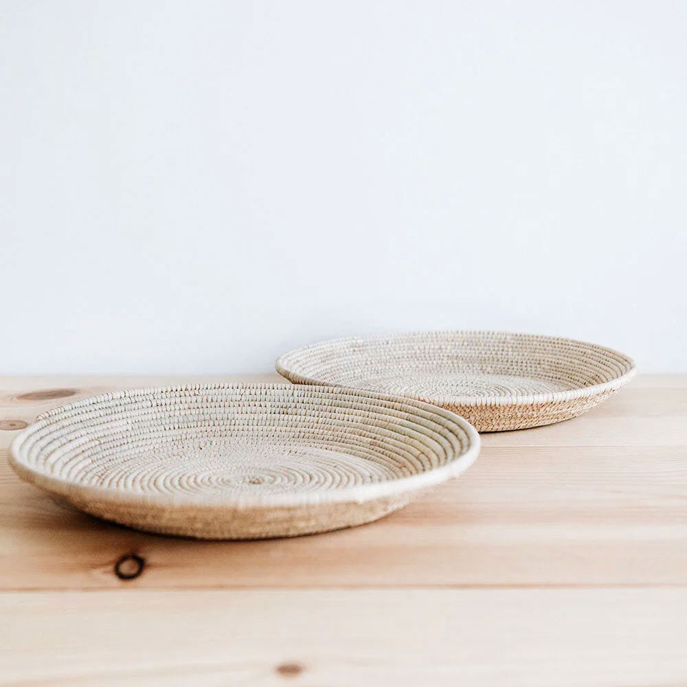 Handwoven Natural Date Palm Table Basket - Eco-Friendly Fruit & Bread Storage Basket for Kitchen, Dining, or Picnic Use
