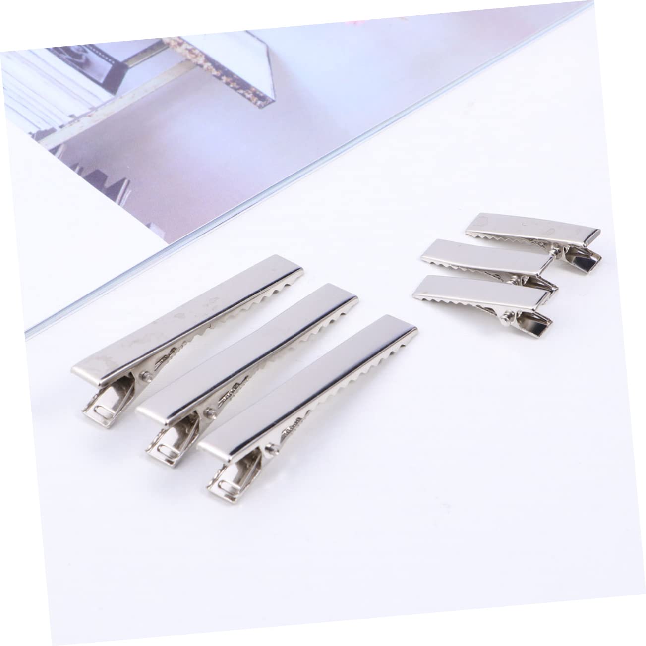 FOMIYES 200pcs Silver Hair Sectioning Clips - Professional Metal Alligator Hair Clips for Extensions, Styling & Salon Use - Perfect for Hairdressers, DIY Haircuts & Home Hair Care