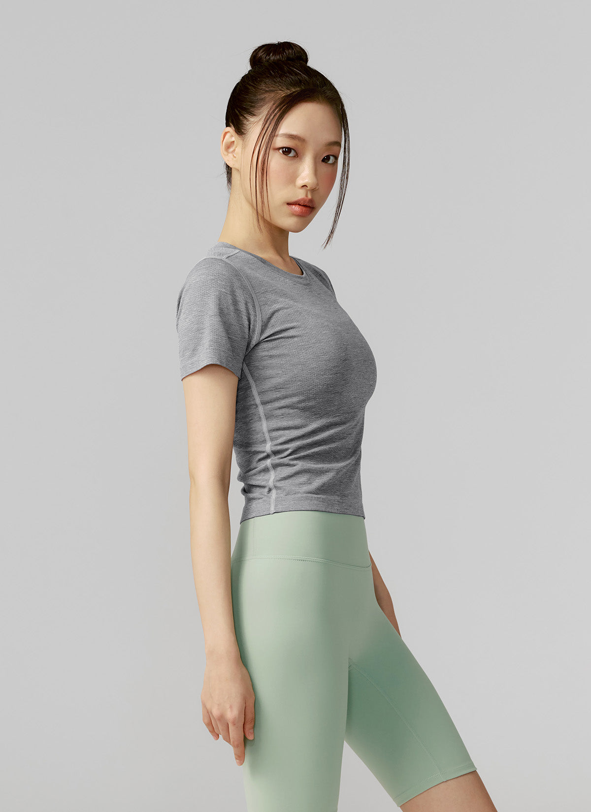 Breathable Mesh Seamless Short Sleeve T-Shirt for Men & Women - Lightweight Workout & Running Top for Gym, Yoga, and Outdoor Sports
