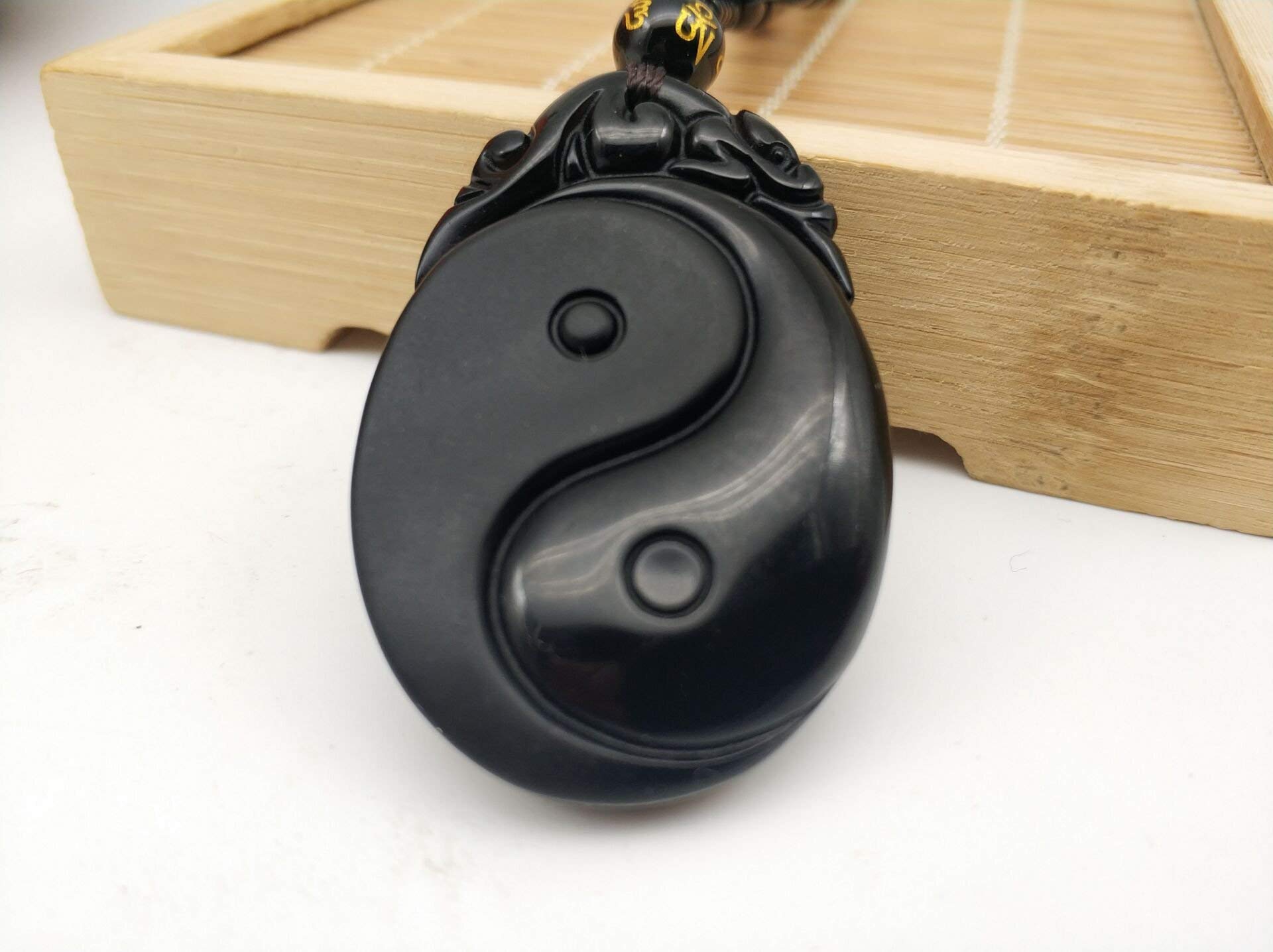 Natural Obsidian Yin Yang Necklace for Women & Men - Taoist Amulet Pendant with Gossip Protection - Perfect for Spiritual Healing, Meditation & Everyday Wear