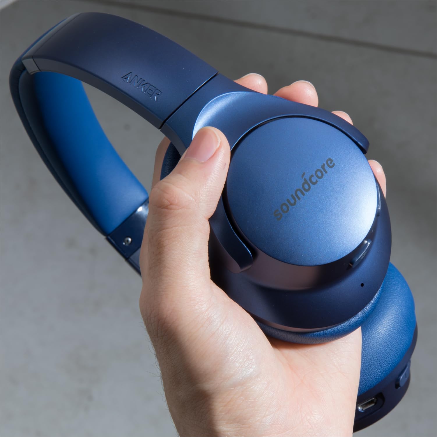Soundcore Anker Life Q20 Hybrid Active Noise Cancelling Wireless Bluetooth Headphones - 60H Playtime, Hi-Res Audio, Deep Bass, Memory Foam Ear Cups for Travel & Commuting (Black & Blue) - Perfect for Airplanes, Office Work & Music Lovers