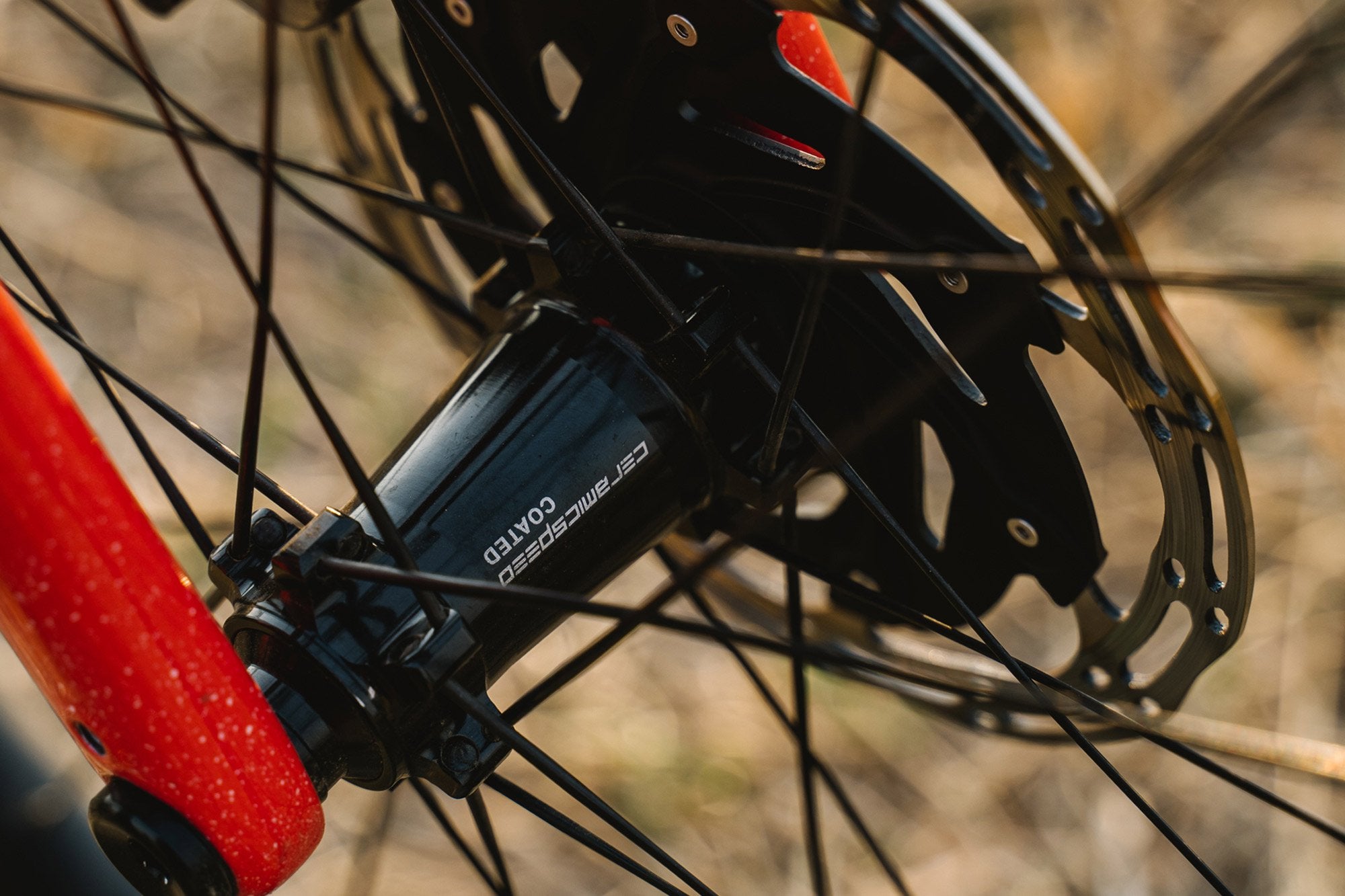 RE:NEW HUNT 42 Limitless Gravel Disc Wheelset - Lightweight Carbon Wheels for Gravel Biking - Perfect for Off-Road Adventures, Bikepacking & All-Terrain Cycling
