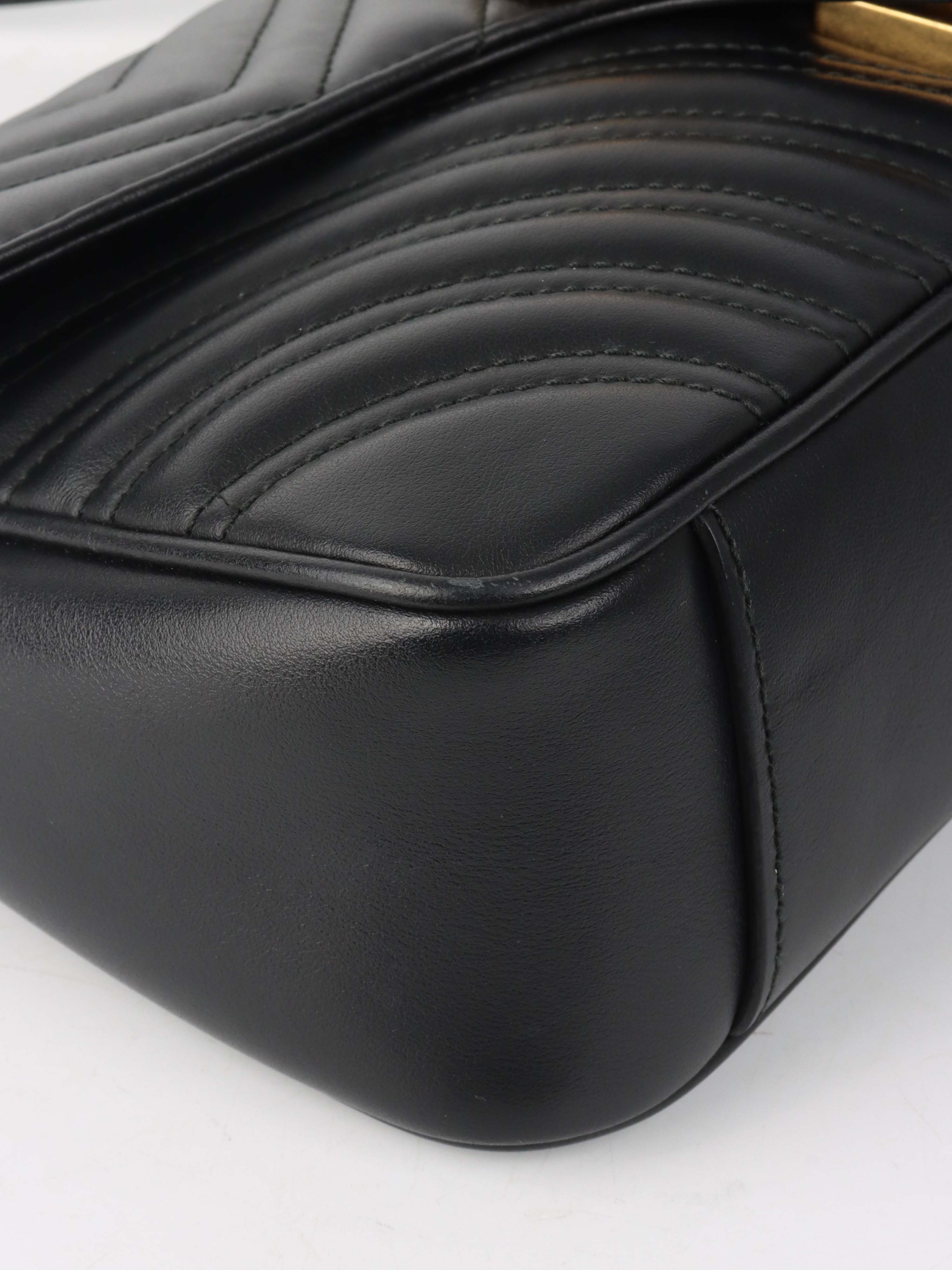 Gucci Black Small Marmont Shoulder Bag for Women - Luxury Leather Crossbody Purse with Chain Strap, Perfect for Date Night & Evening Events