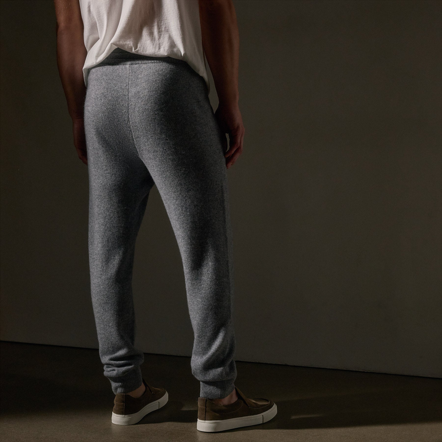 Eco-Friendly Recycled Cashmere Jogger Pants with Pockets - Soft Heather Grey Lounge Pants for Women | Perfect for Yoga, Travel & Cozy Home Wear