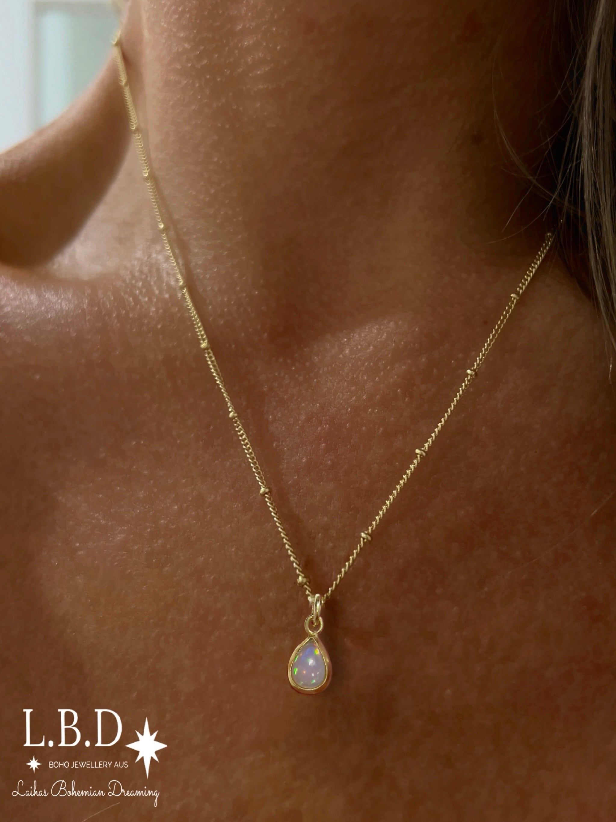 Laihas Classic Chic Raindrop Gold Opal Necklace for Women - Elegant Dainty Layering Jewelry - Perfect for Weddings, Parties & Everyday Wear