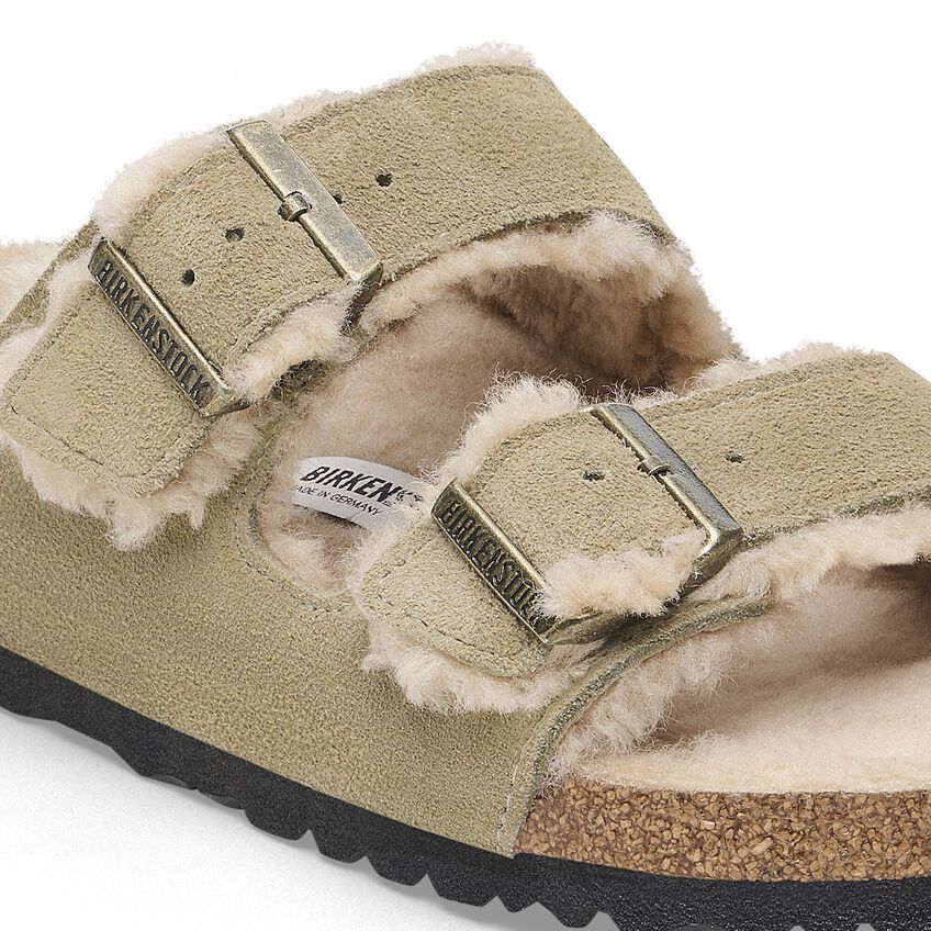Birkenstock Arizona Shearling Suede Leather Sandals - Comfortable & Stylish Unisex Footwear for Indoor & Outdoor Wear - Perfect for Casual, Travel, and Everyday Use